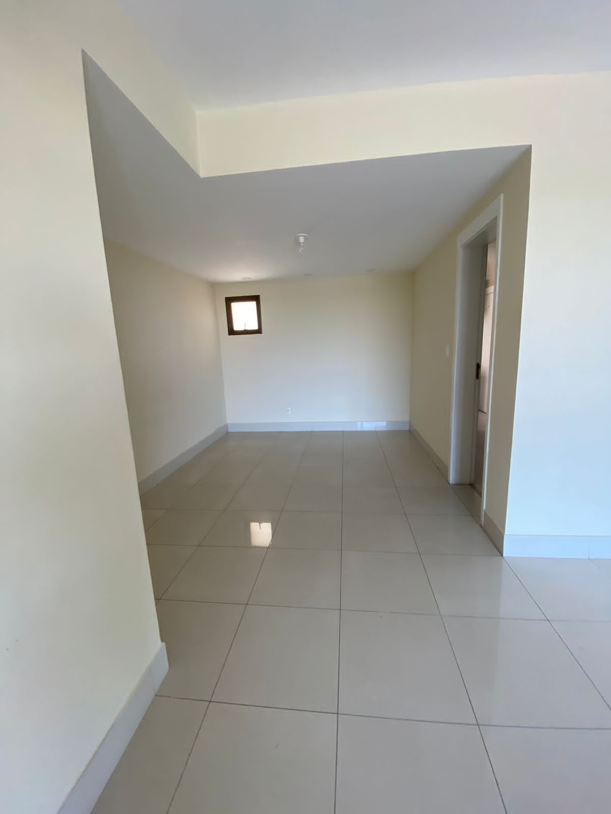 Apartamento para alugar com 3 quartos, 113m² - Foto 4