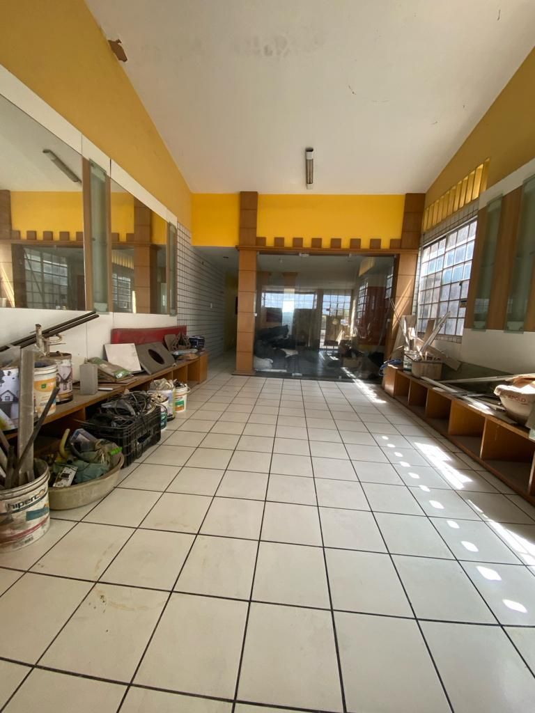 Casa Comercial à venda com 10 quartos, 600m² - Foto 13