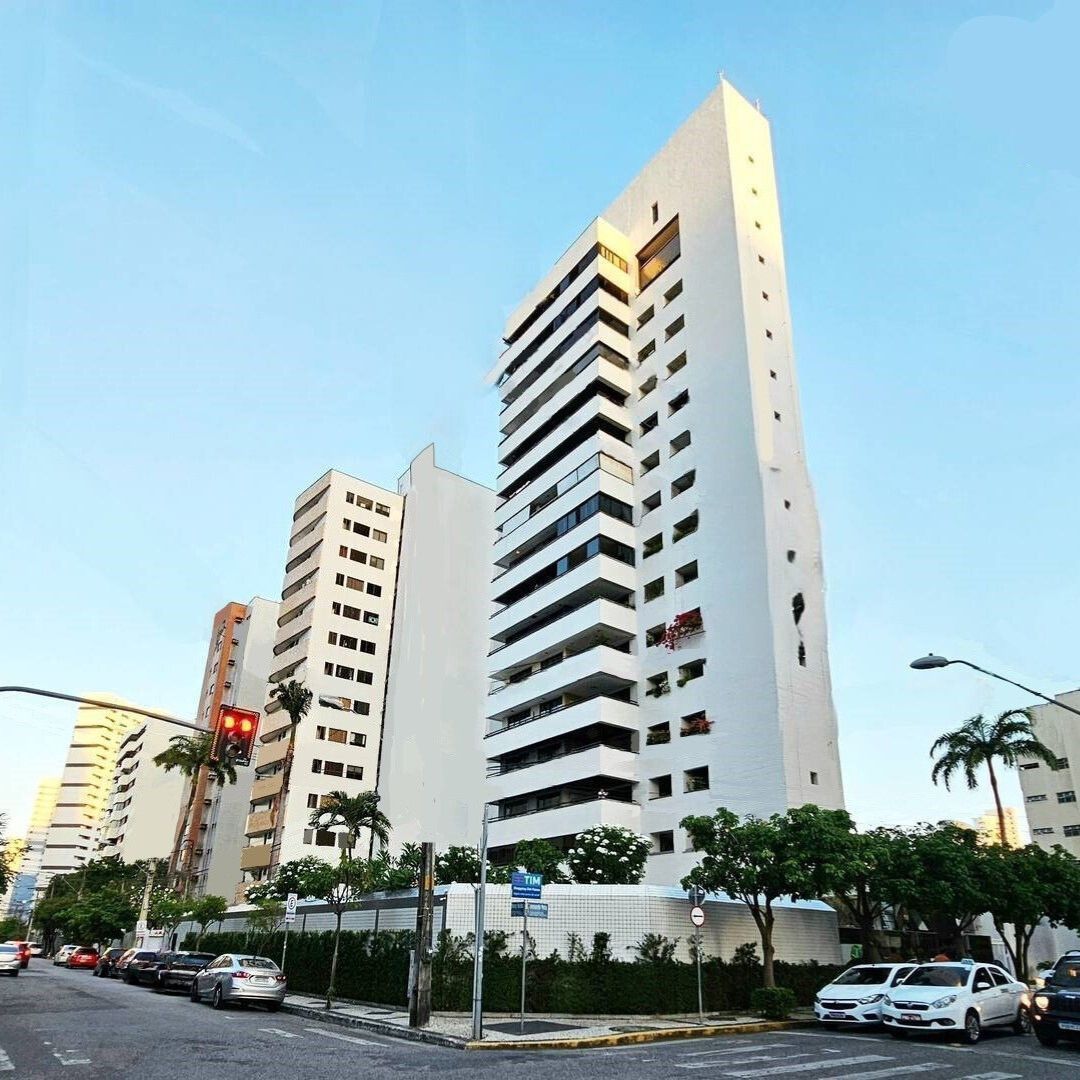 Apartamento, 3 quartos, 256 m² - Foto 1