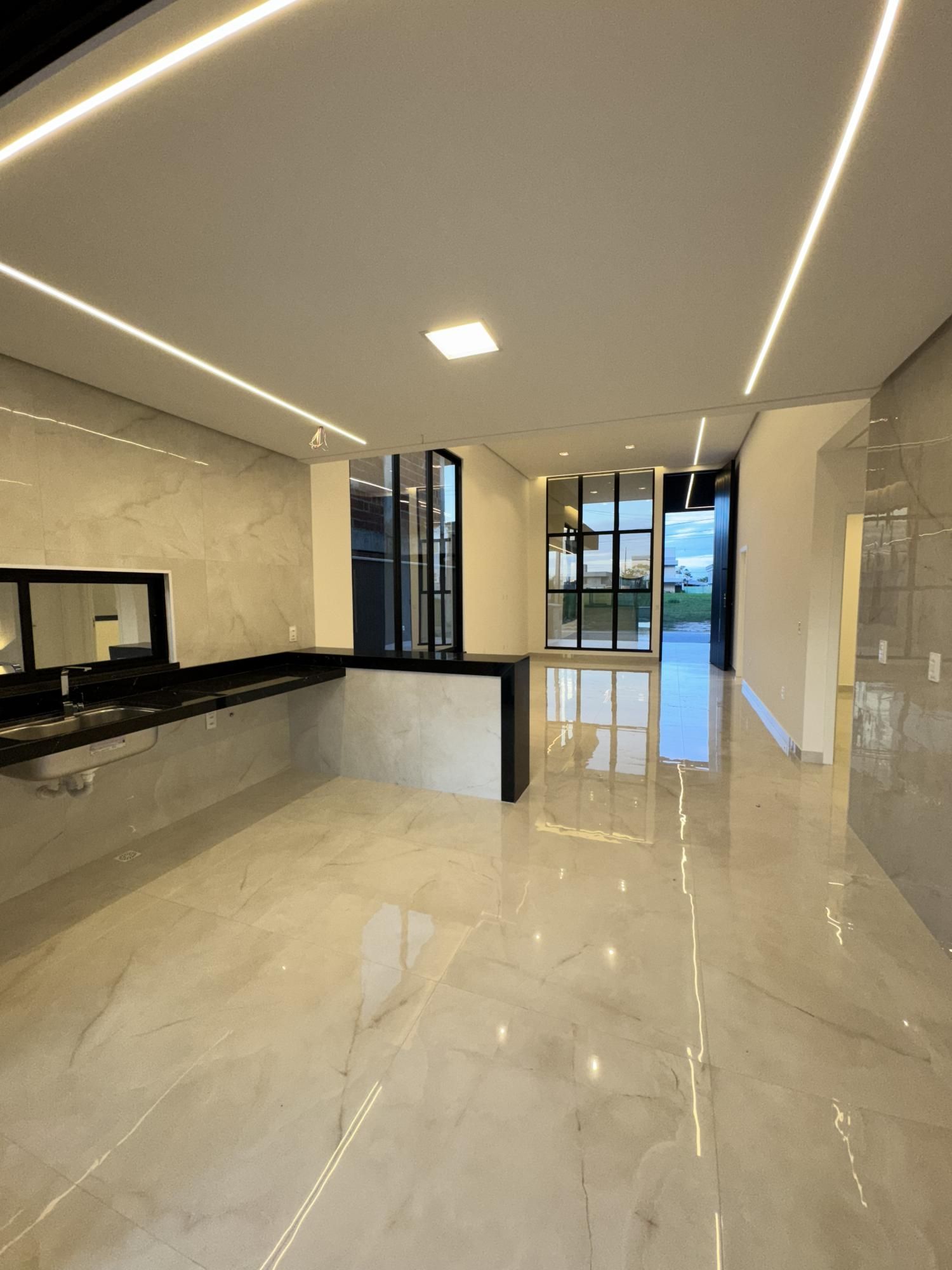 Casa de Condomínio de 3 quartos, 175m² no bairro Cidade Alpha, em Eusébio | Eu Corretor