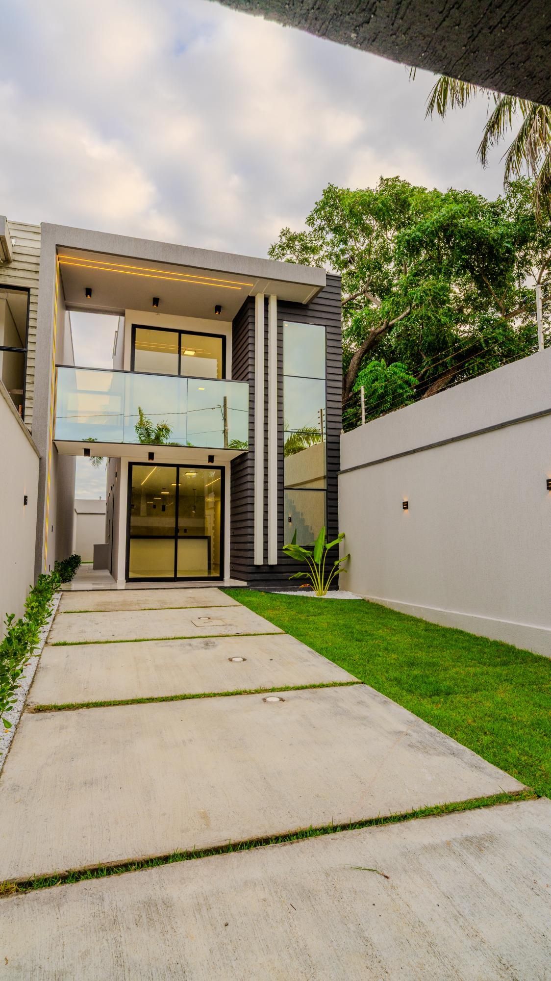 Casa, 4 quartos, 147 m² - Foto 1