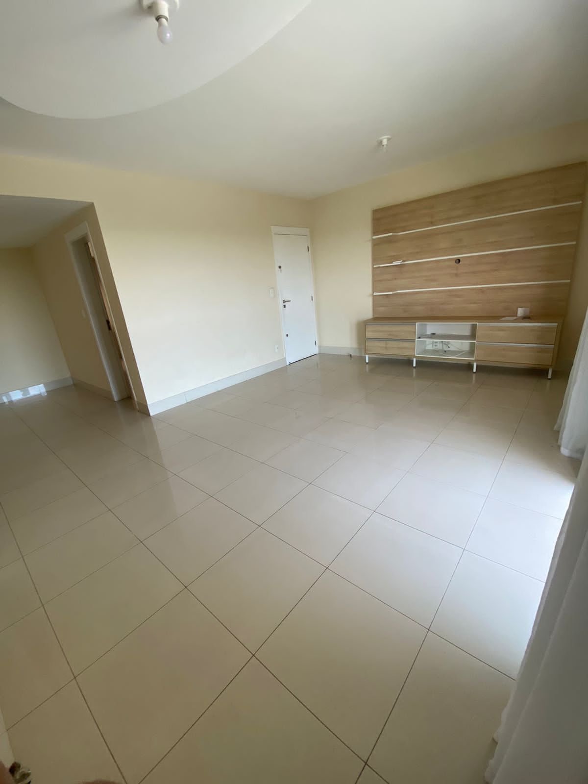 Apartamento para alugar com 3 quartos, 113m² - Foto 1