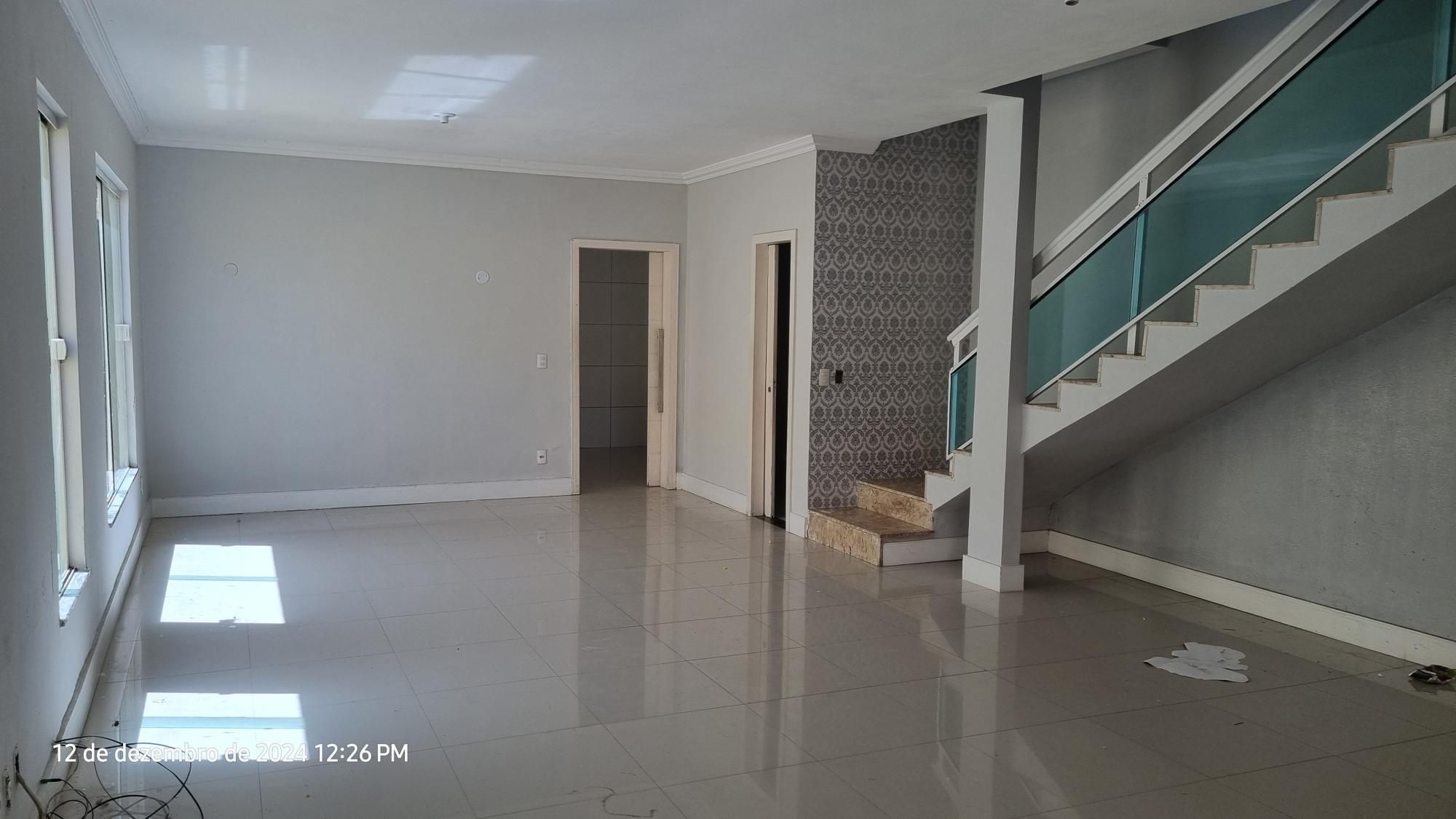 Casa de 5 quartos, 280m² no bairro Cidade dos Funcionários, em Fortaleza | Eu Corretor
