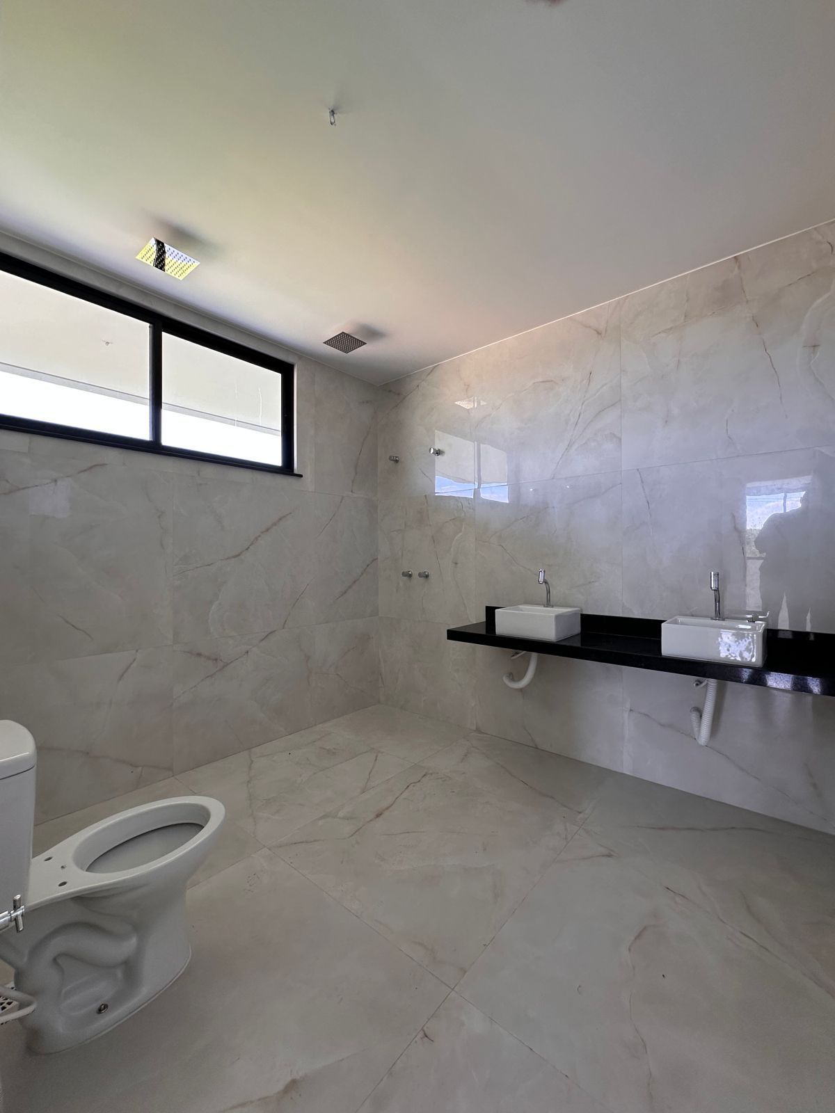 Casa de Condomínio de 4 quartos, 515m² no bairro Cidade Alpha, em Eusébio | Eu Corretor