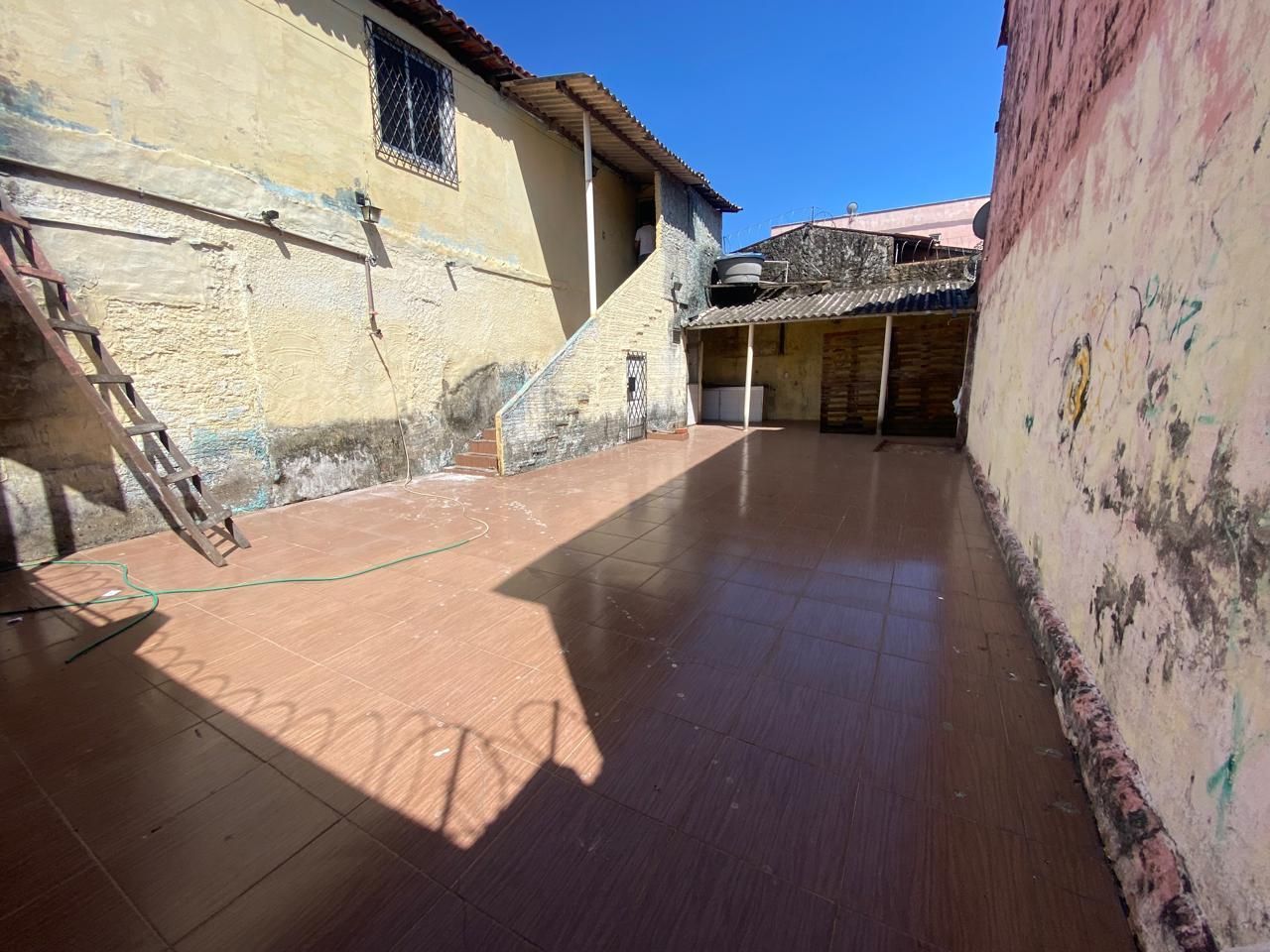 Casa à venda com 2 quartos, 168m² - Foto 18