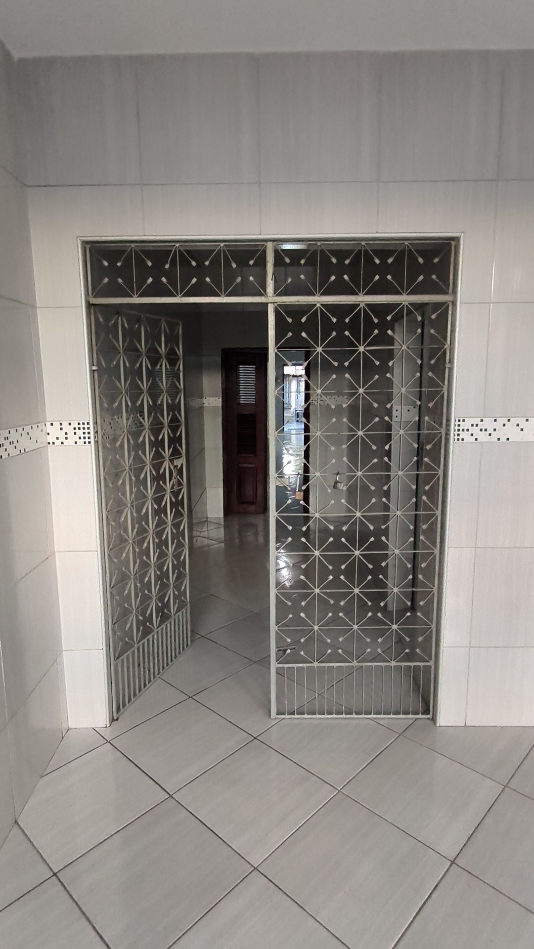 Casa, 5 quartos, 295 m² - Foto 2