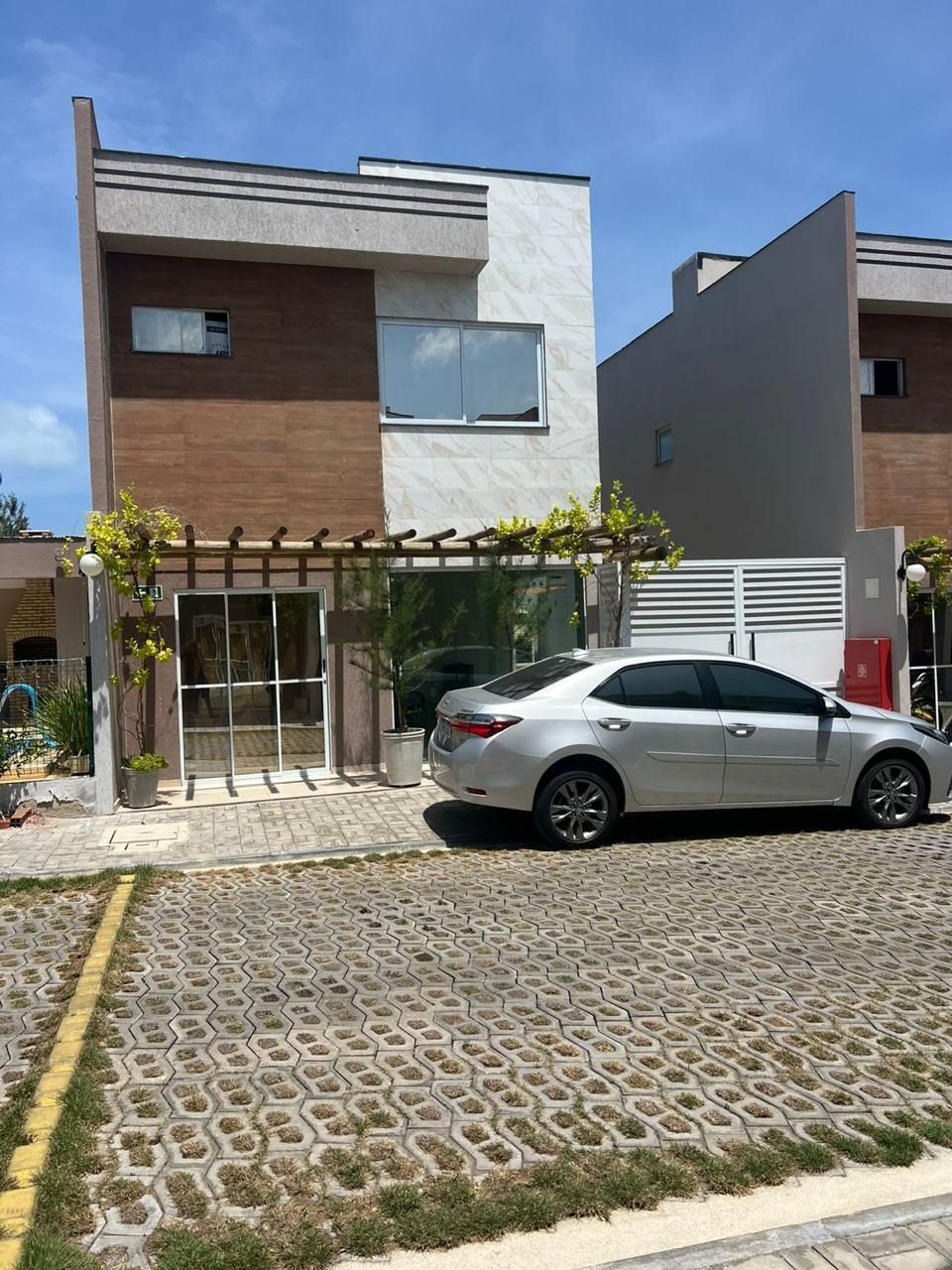 img223376533