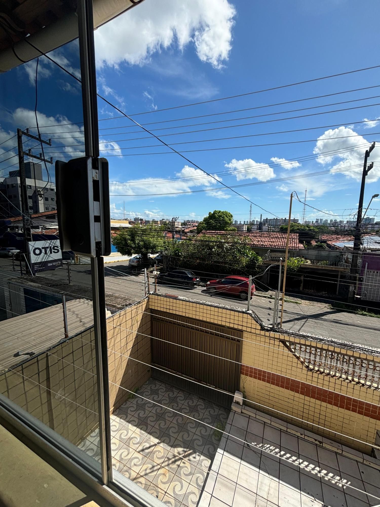 img198916712