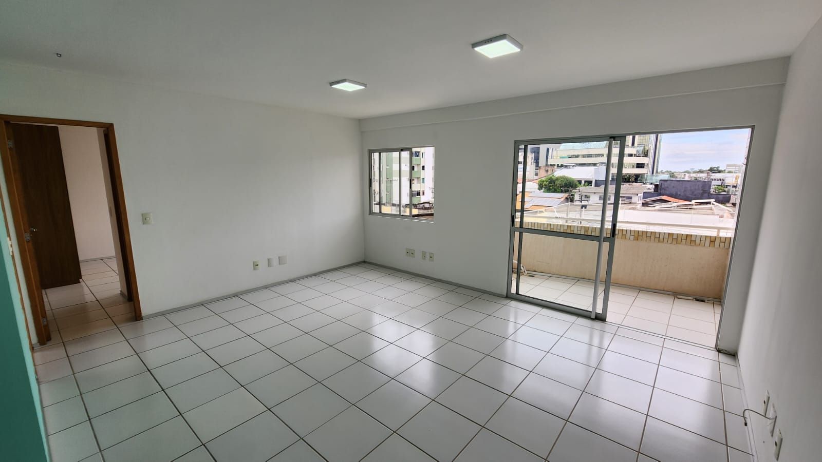 Apartamento para alugar com 2 quartos, 65m² - Foto 3
