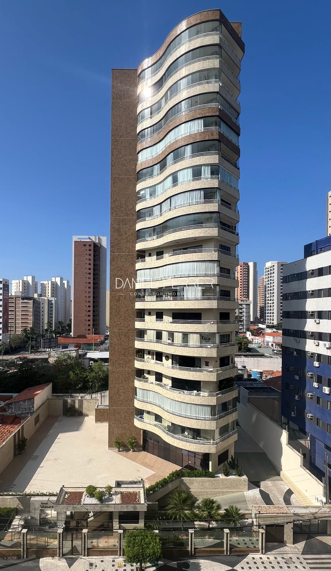 Apartamento, 5 quartos, 247 m² - Foto 1