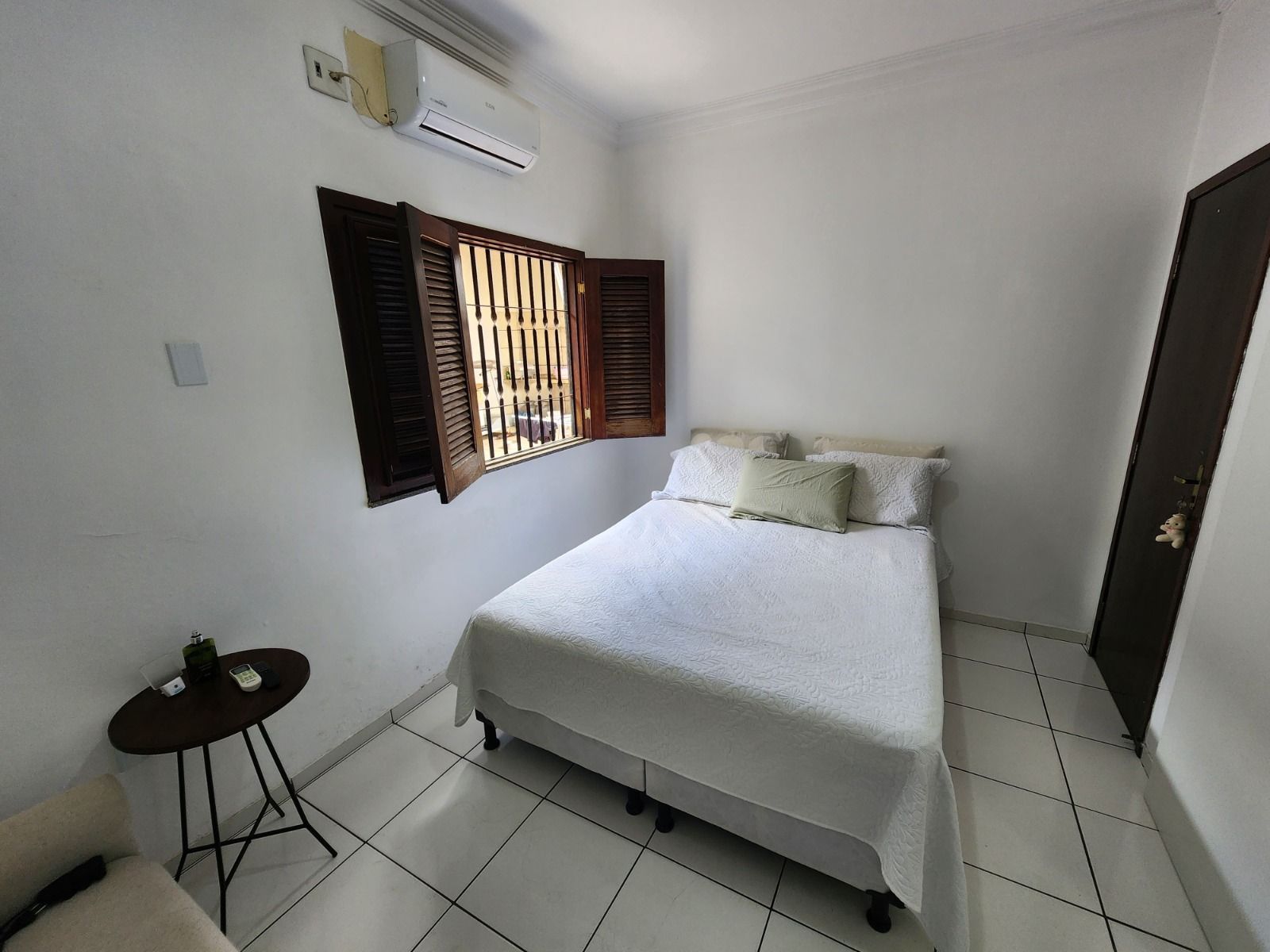 Casa de Condomínio para alugar com 4 quartos, 190m² - Foto 7