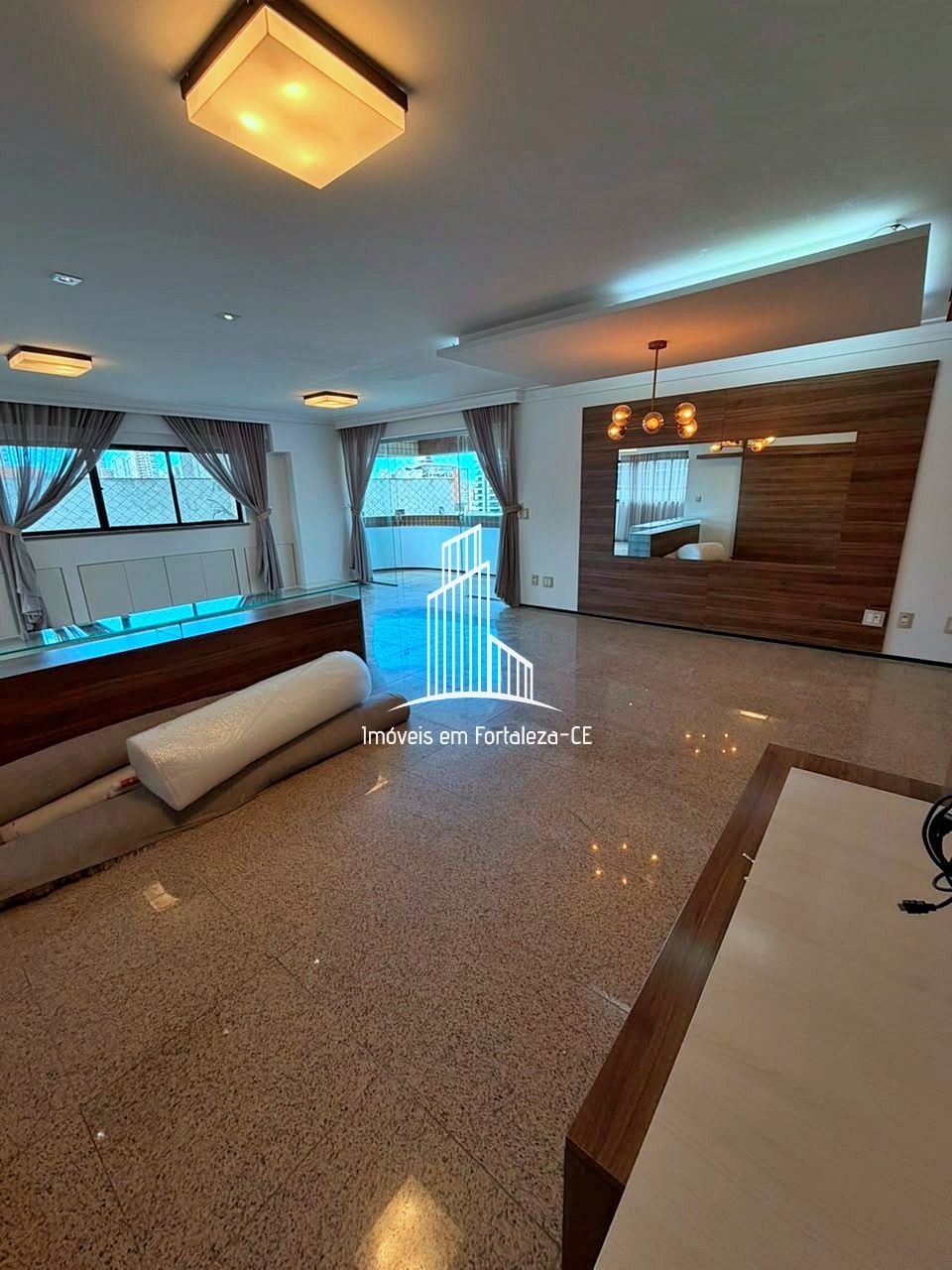 Apartamento, 3 quartos, 165 m² - Foto 1