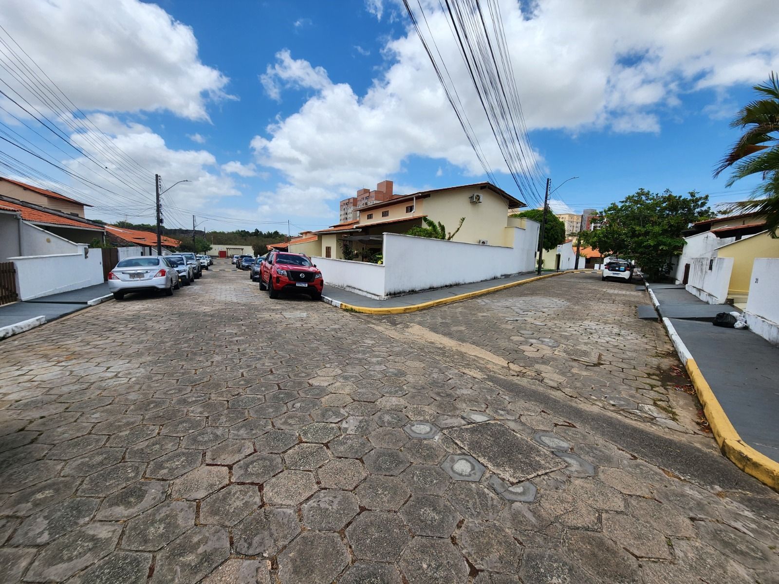 Casa de Condomínio para alugar com 4 quartos, 190m² - Foto 22