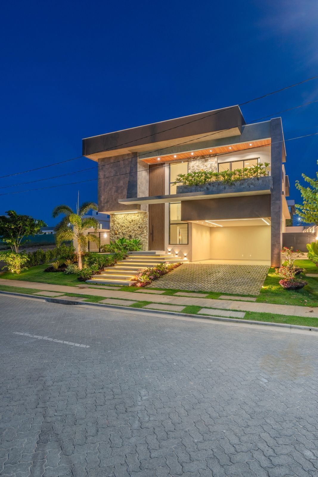 Casa de Condomínio de 4 quartos, 488m² no bairro Cidade Alpha, em Eusébio | Eu Corretor