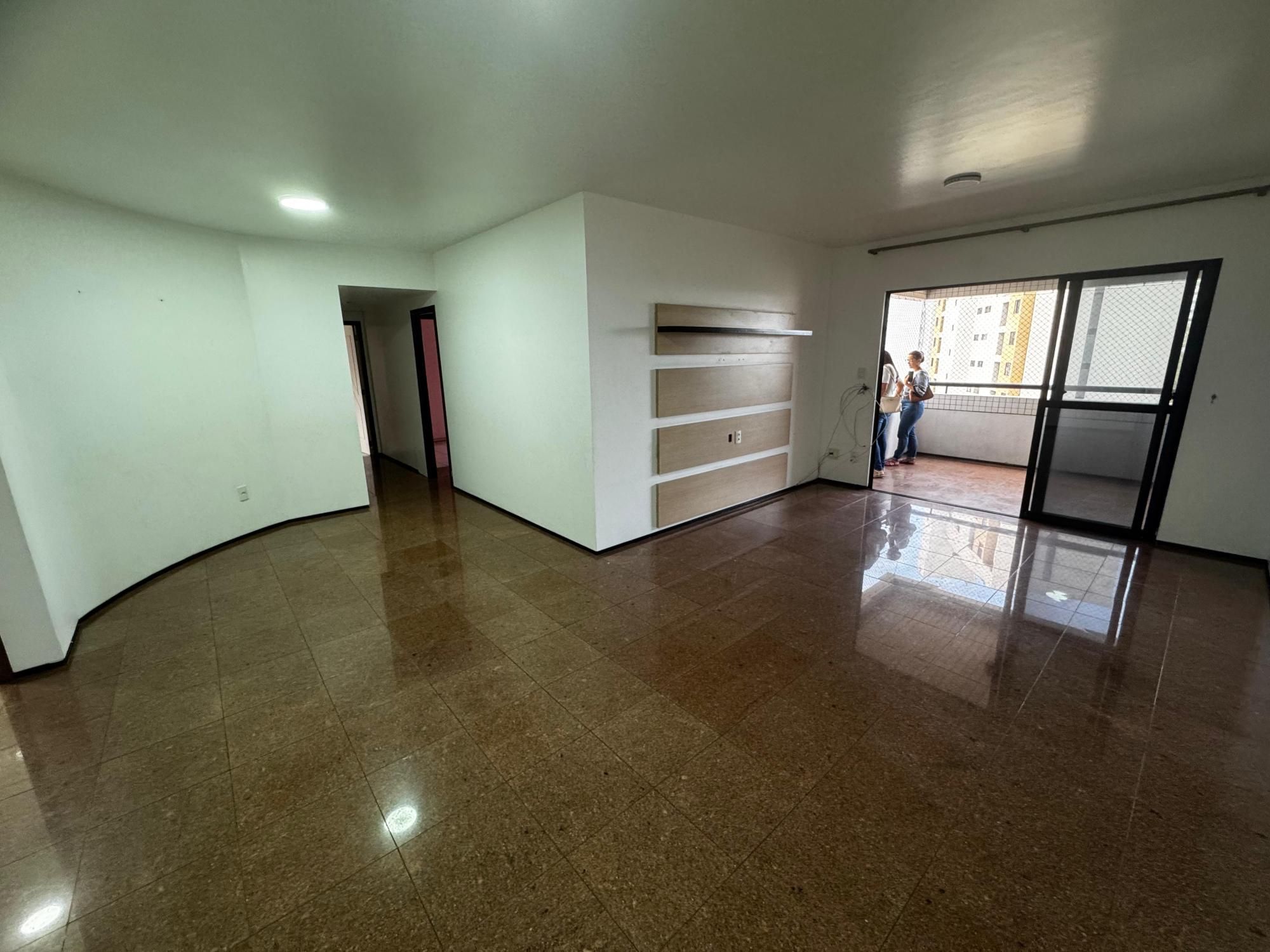 Apartamento para alugar com 4 quartos, 160m² - Foto 10