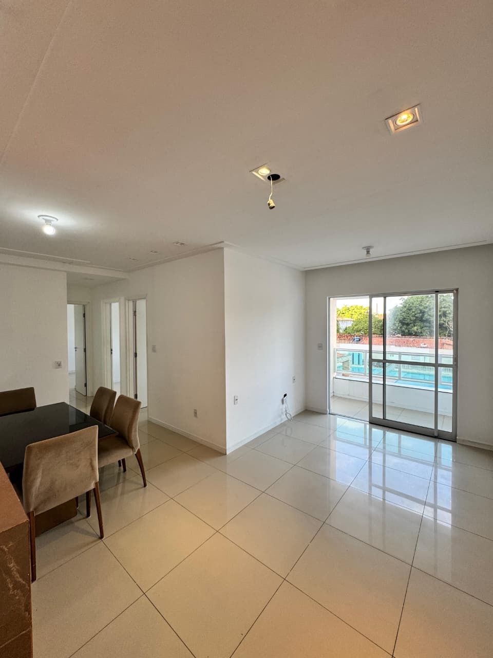 Apartamento para alugar com 3 quartos, 77m² - Foto 11