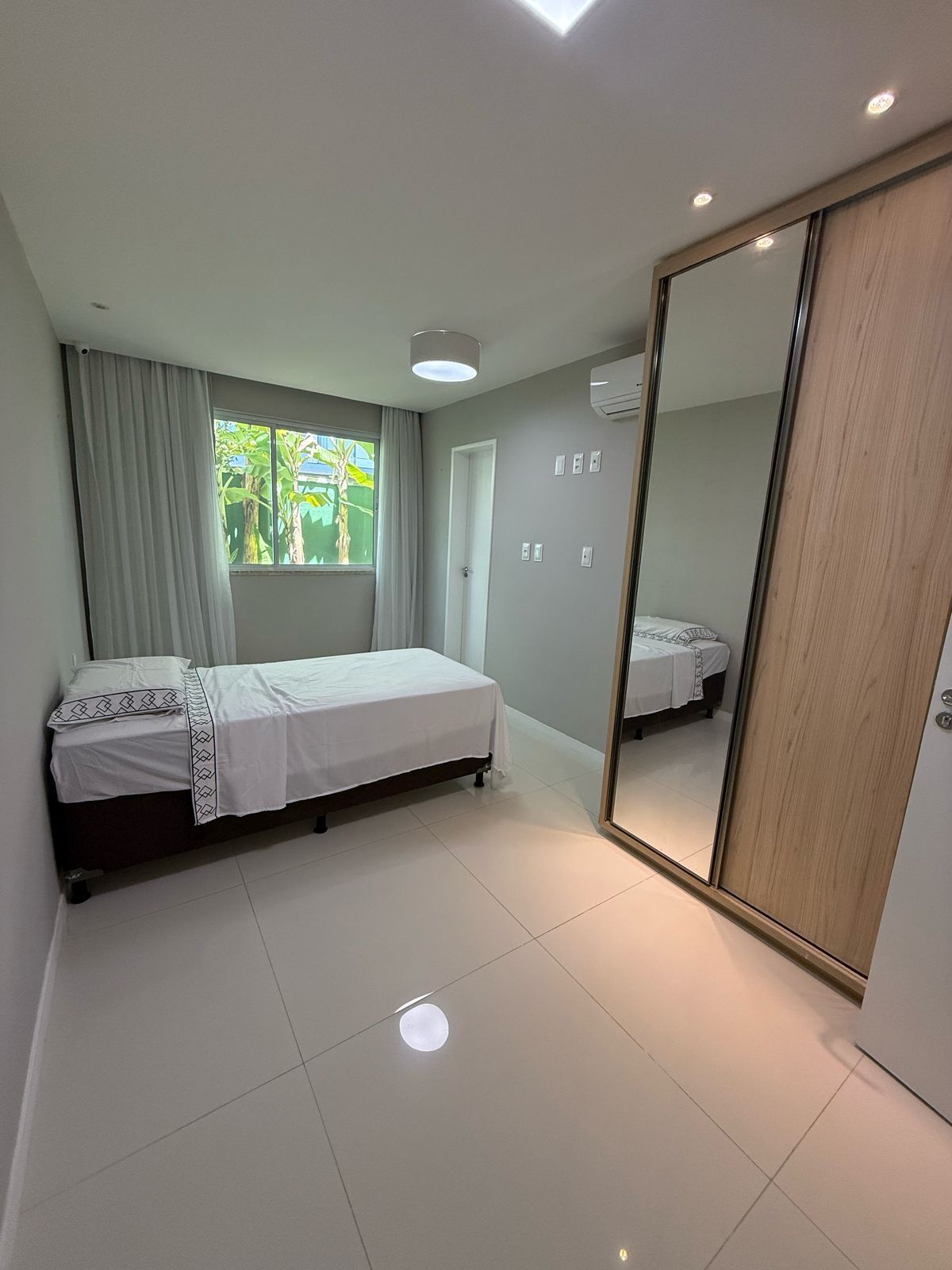 Casa de Condomínio para alugar com 3 quartos, 240m² - Foto 12