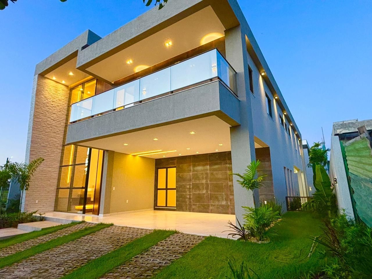 Casa de Condomínio de 6 quartos, 450m² no bairro Cidade Alpha, em Eusébio | Eu Corretor