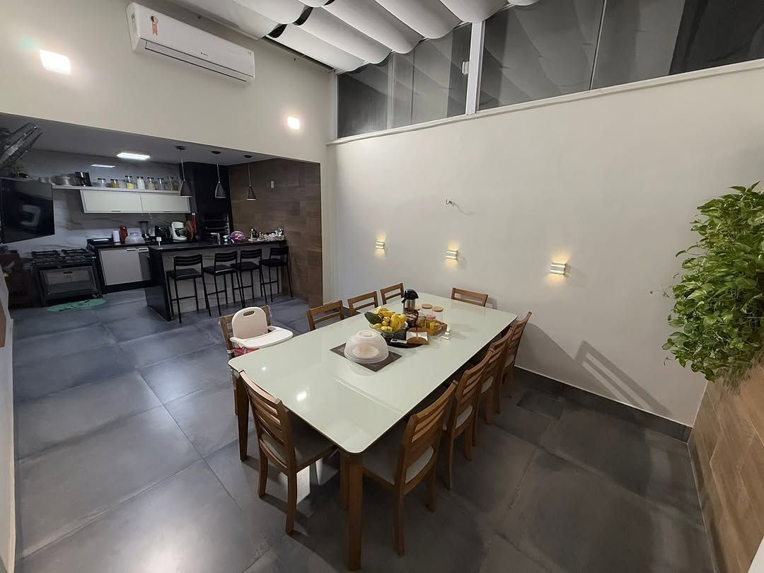 Casa de Condomínio de 4 quartos, 200m² no bairro Calhau, em São Luís | Eu Corretor