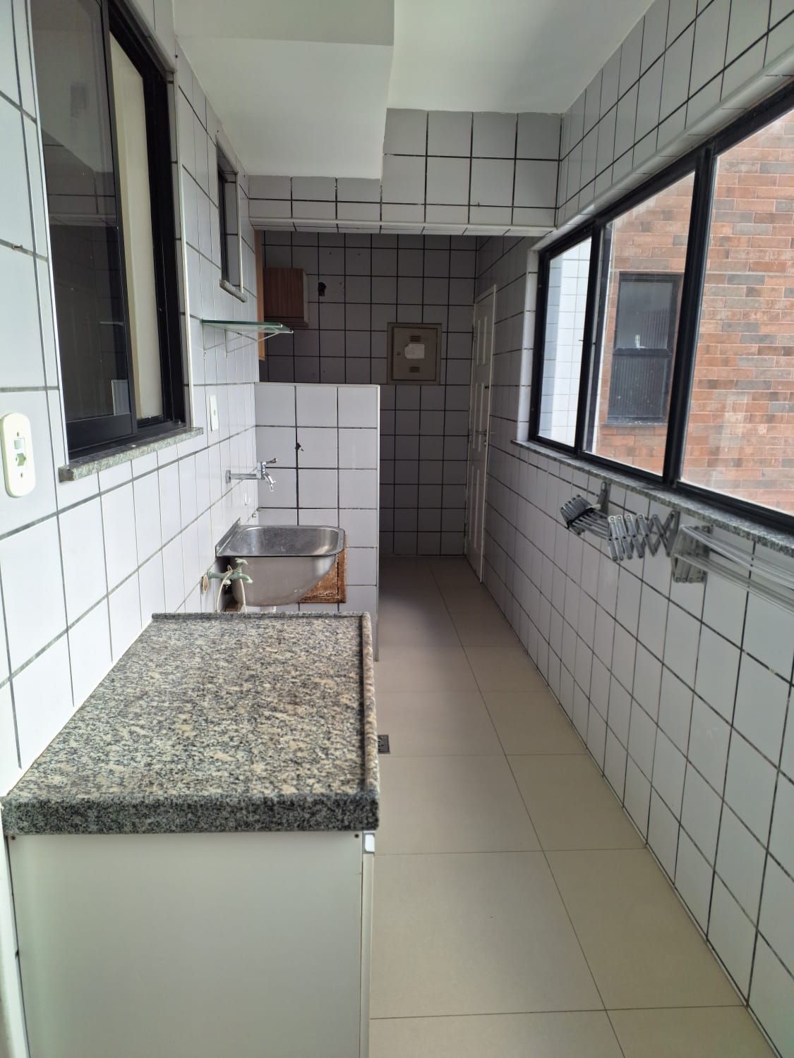 img197837555