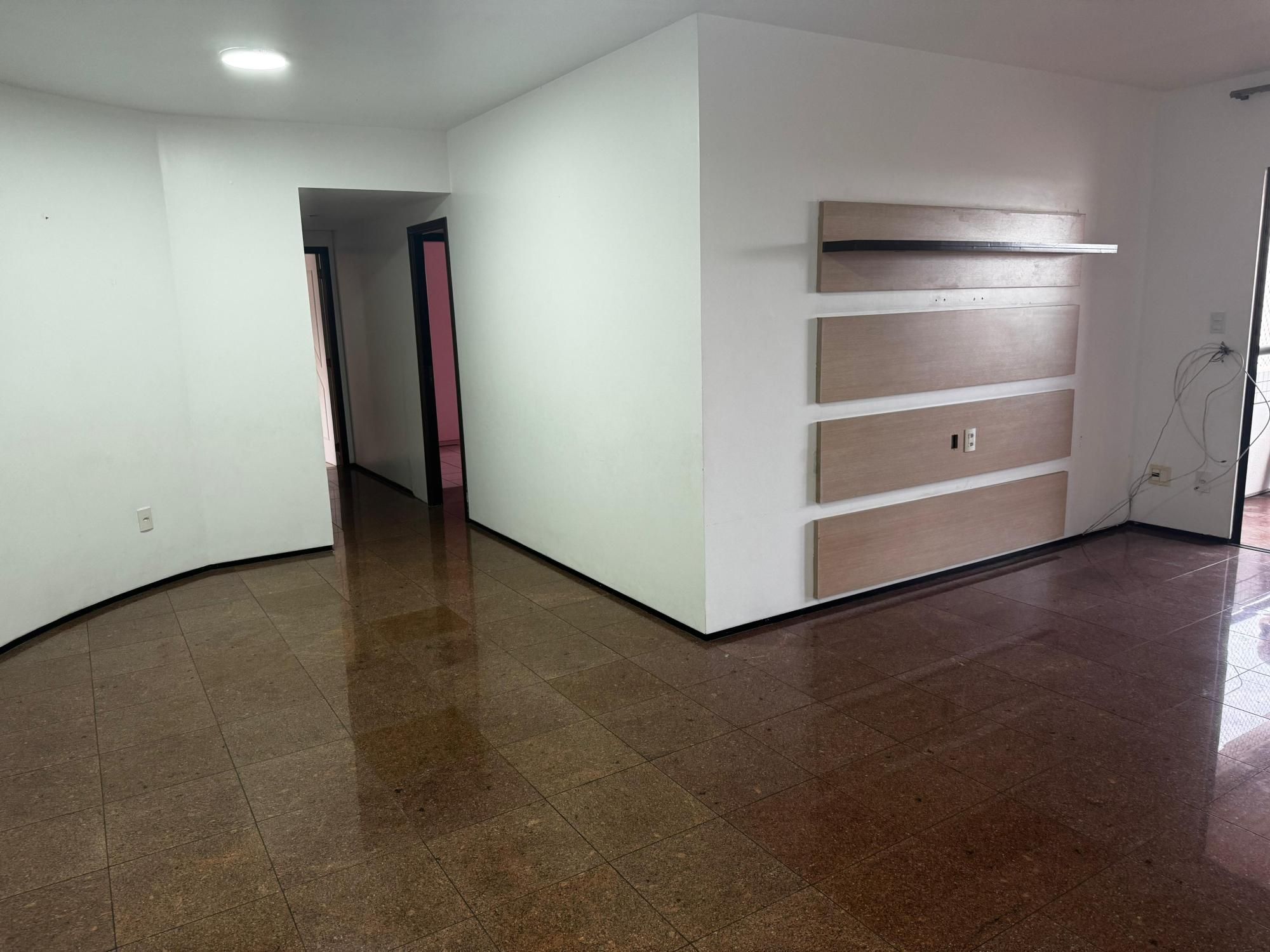 Apartamento para alugar com 4 quartos, 160m² - Foto 9