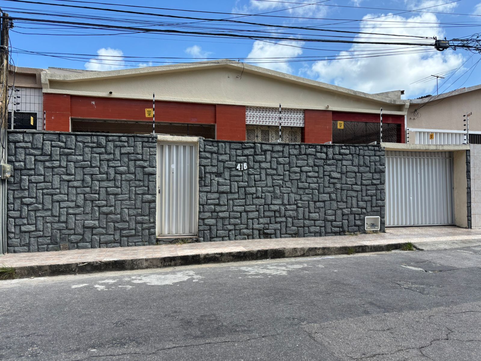 Casa, 7 quartos, 150 m² - Foto 1