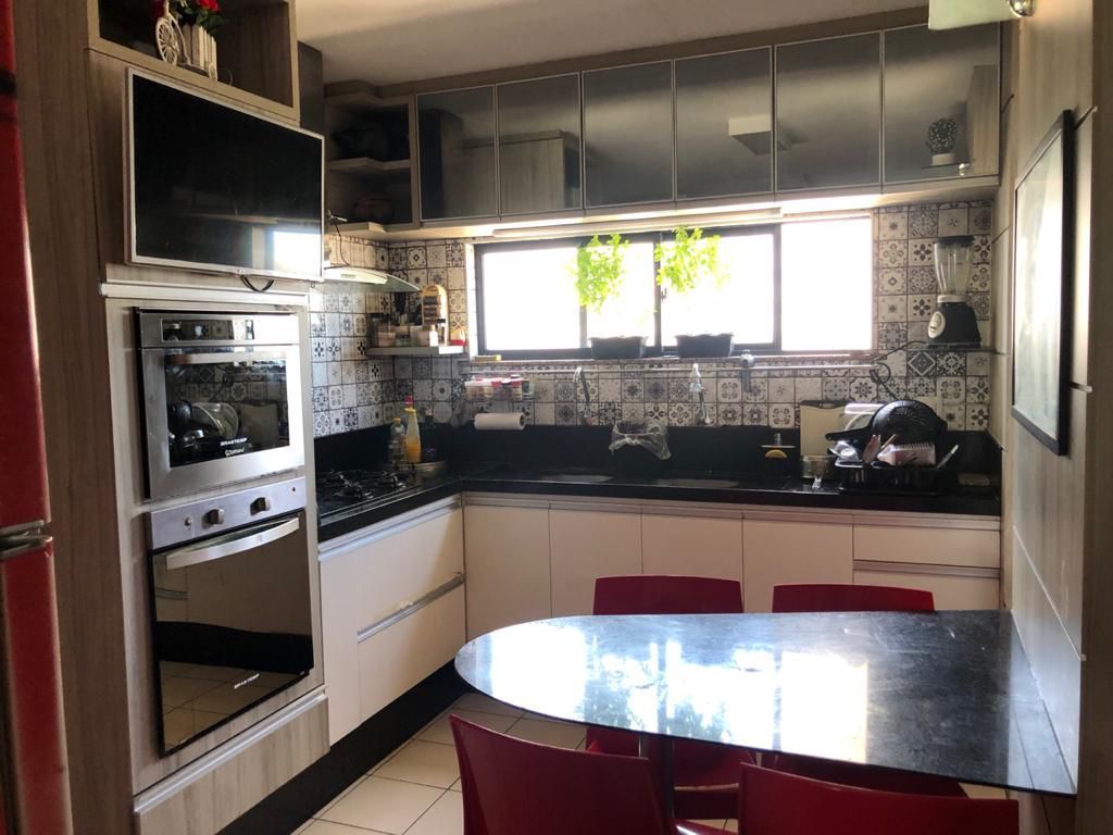 Apartamento à venda com 3 quartos, 140m² - Foto 22