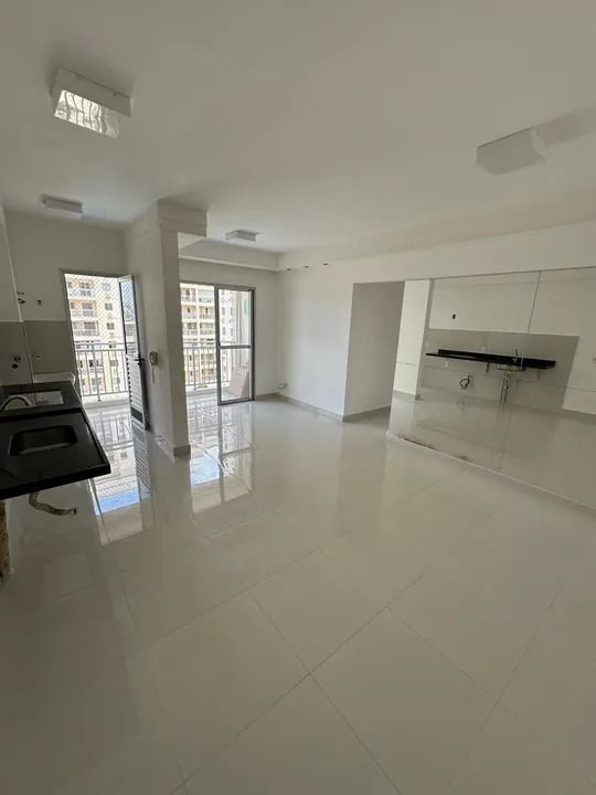 Apartamento à venda com 3 quartos, 72m² - Foto 1