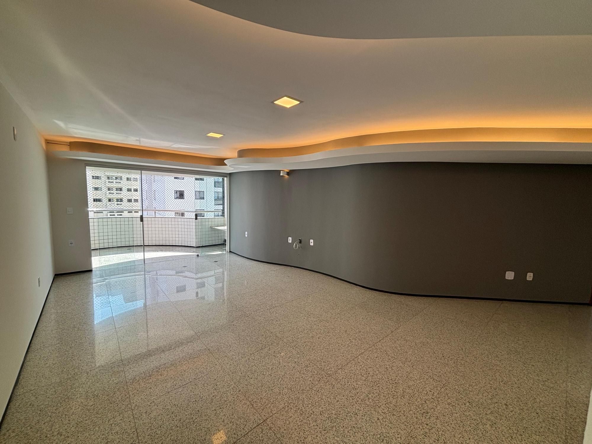Apartamento de 3 quartos, 189m² no bairro Renascença, em São Luís | Eu Corretor