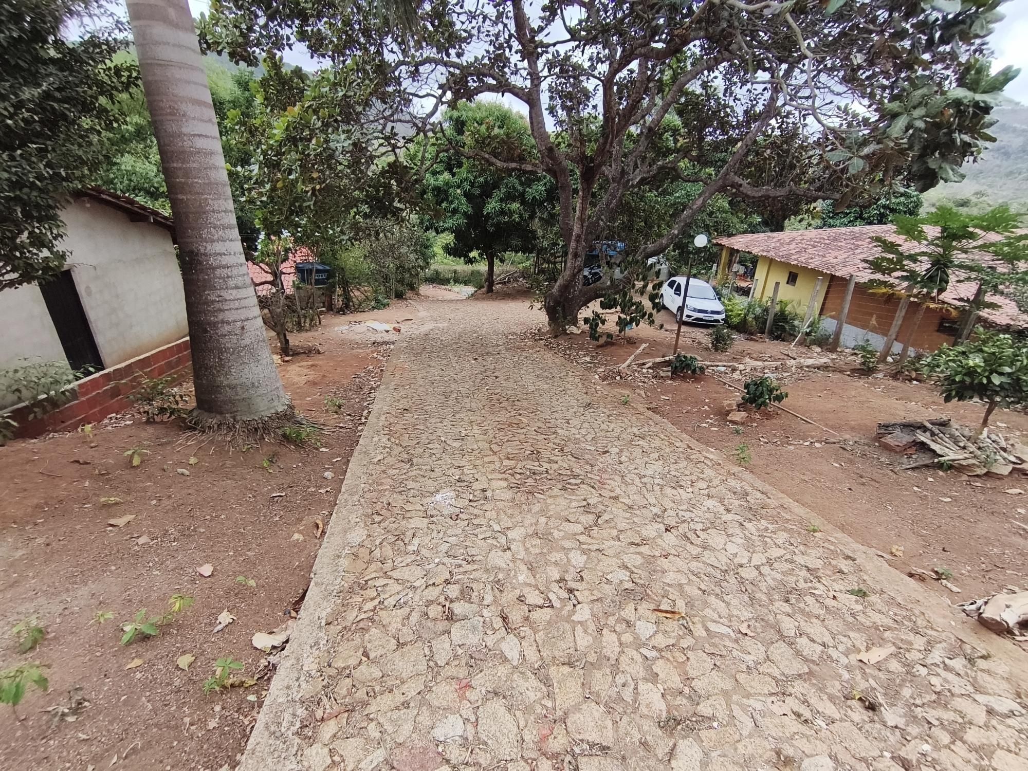 Chácara, 4 quartos, 1572 m² - Foto 2