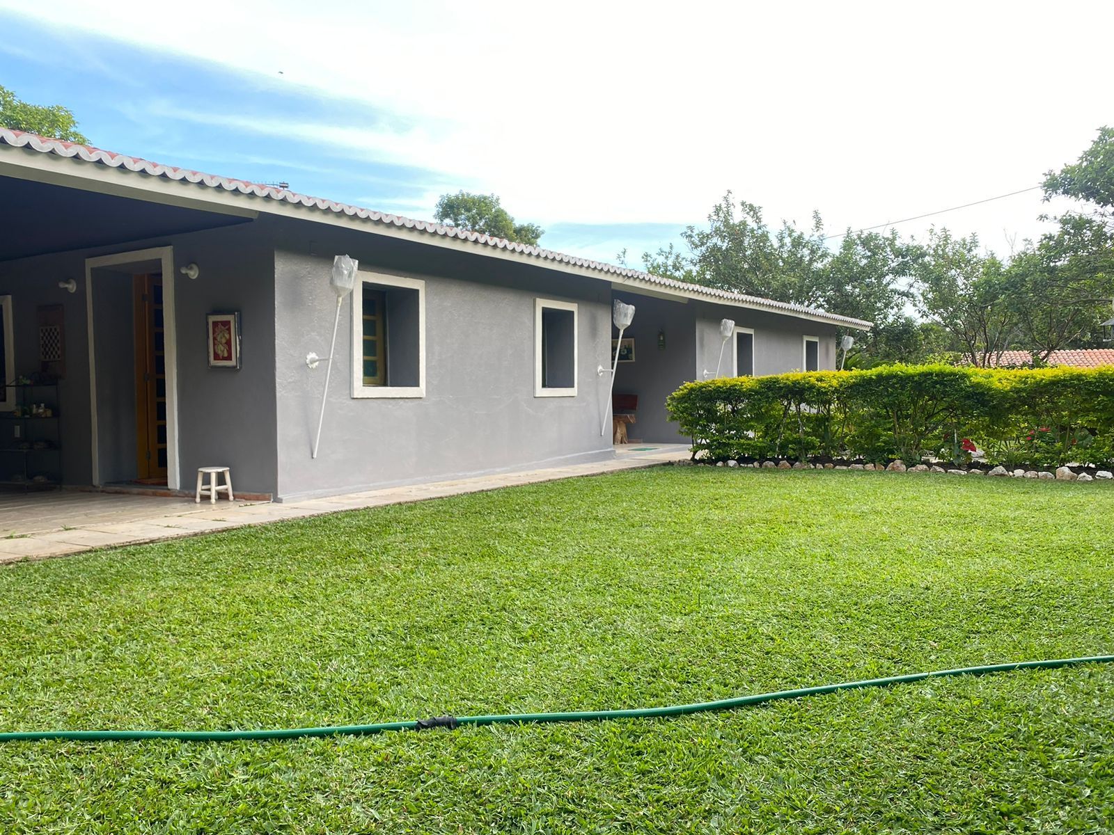 Fazenda à venda com 5 quartos, 1000m² - Foto 1