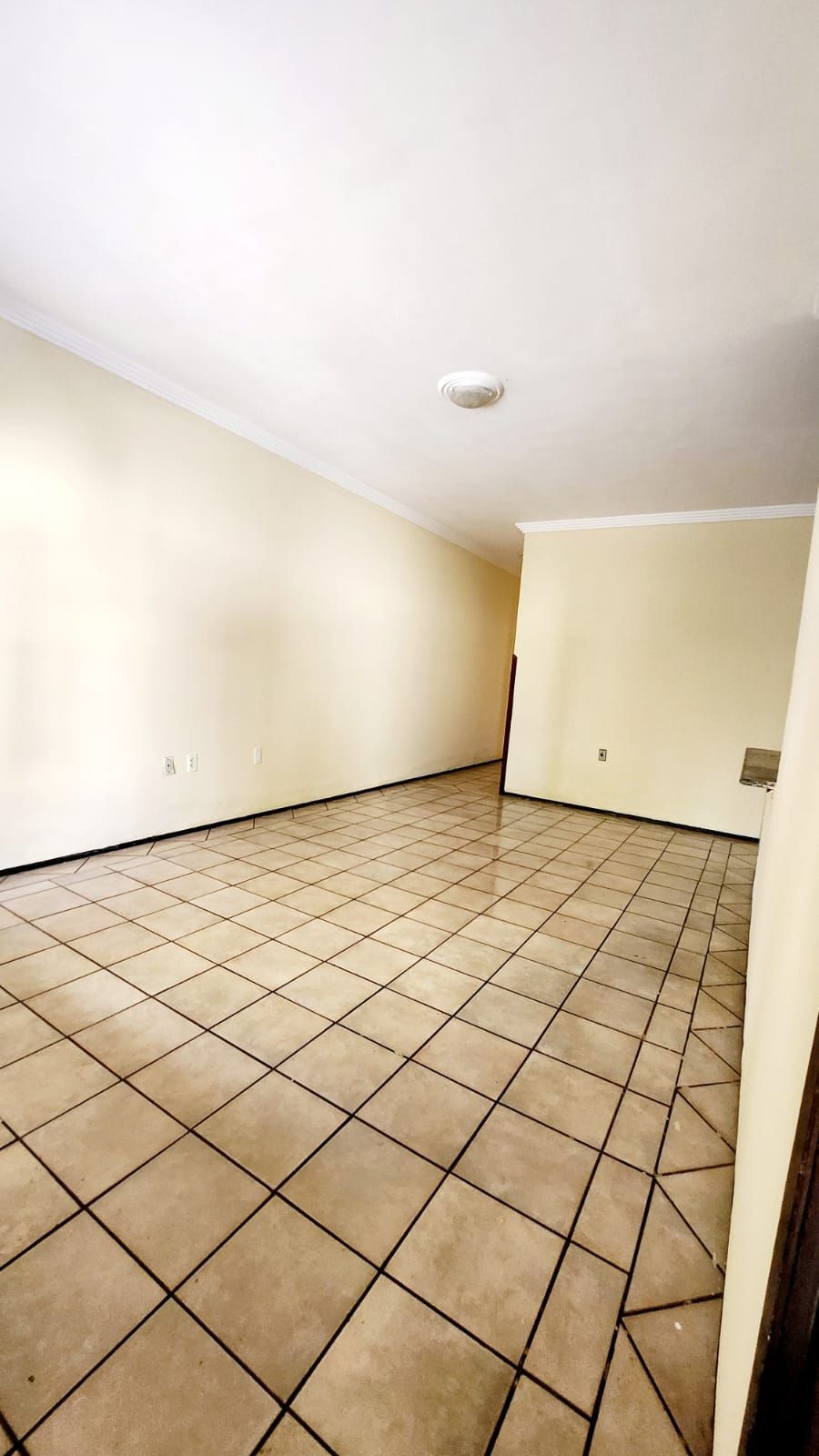 Casa de 3 quartos, 105m² no bairro Jardim das Oliveiras, em Fortaleza | Eu Corretor