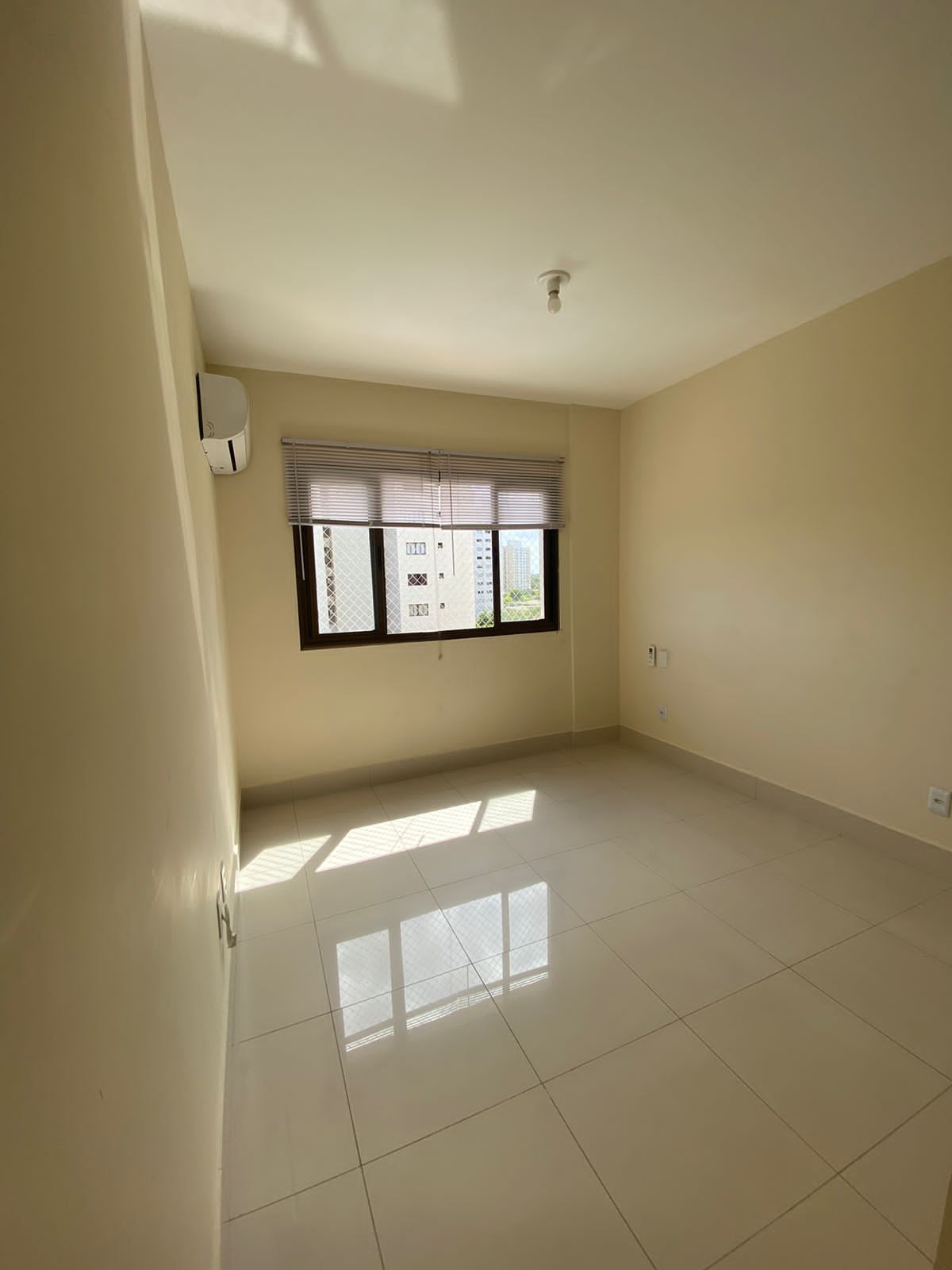 Apartamento para alugar com 3 quartos, 113m² - Foto 18