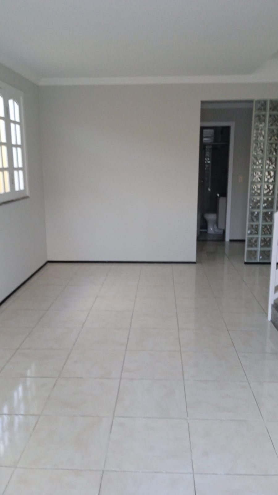 Casa à venda com 4 quartos, 140m² - Foto 4