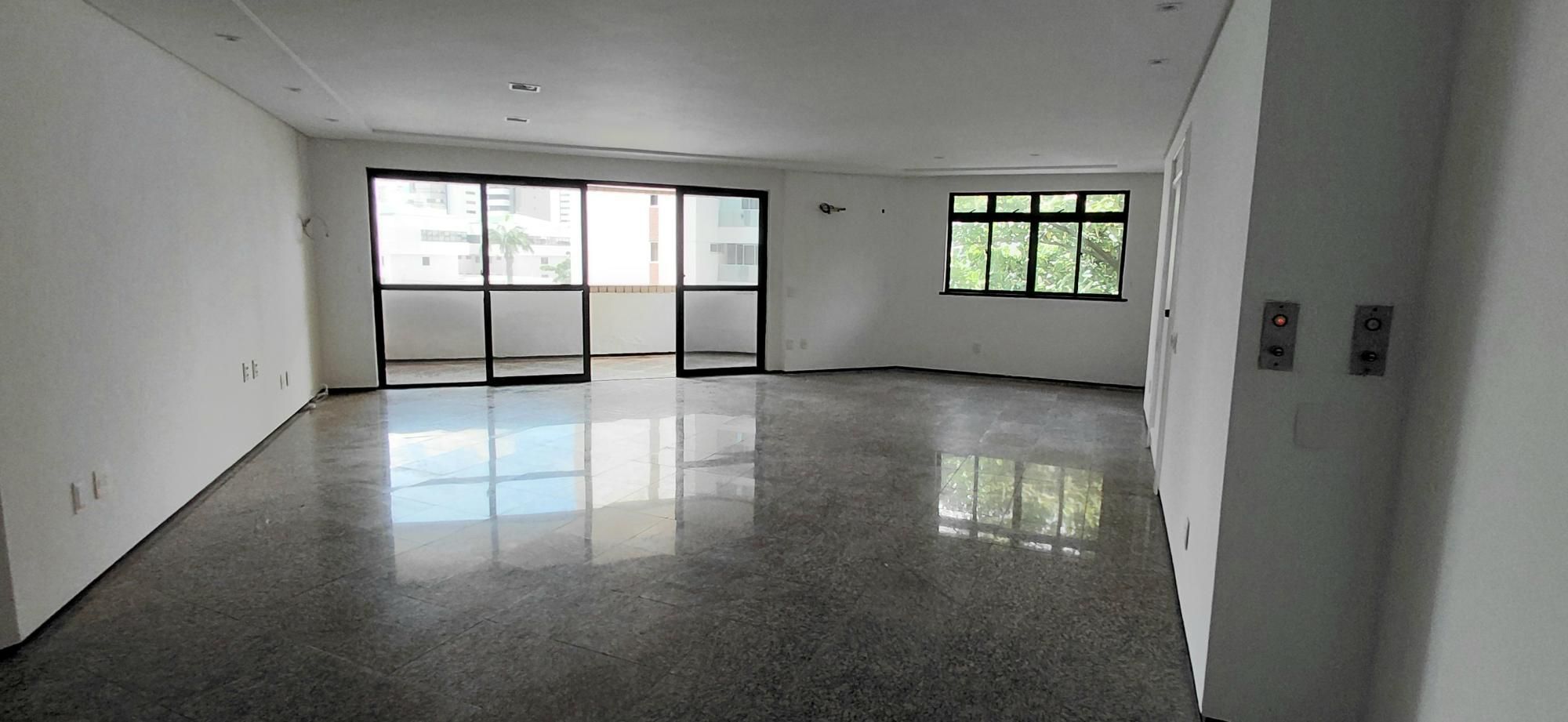 Apartamento de 3 quartos, 220m² no bairro Meireles, em Fortaleza | Eu Corretor