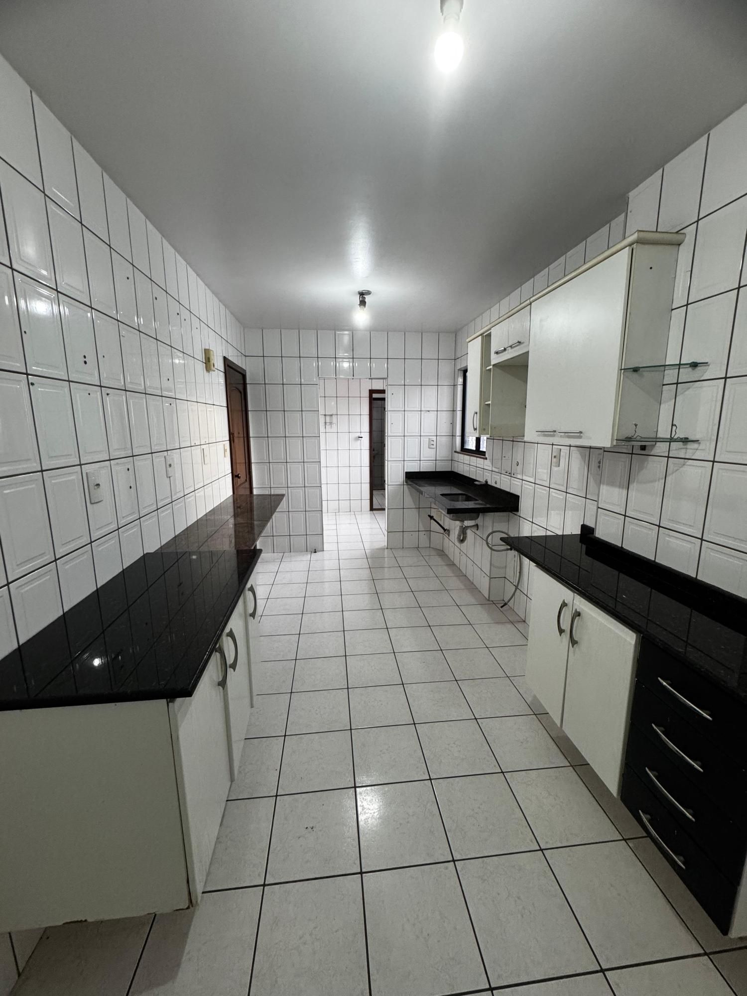 Apartamento para alugar com 4 quartos, 160m² - Foto 13