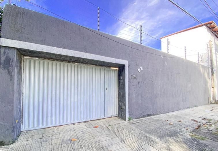 Casa, 4 quartos, 190 m² - Foto 1
