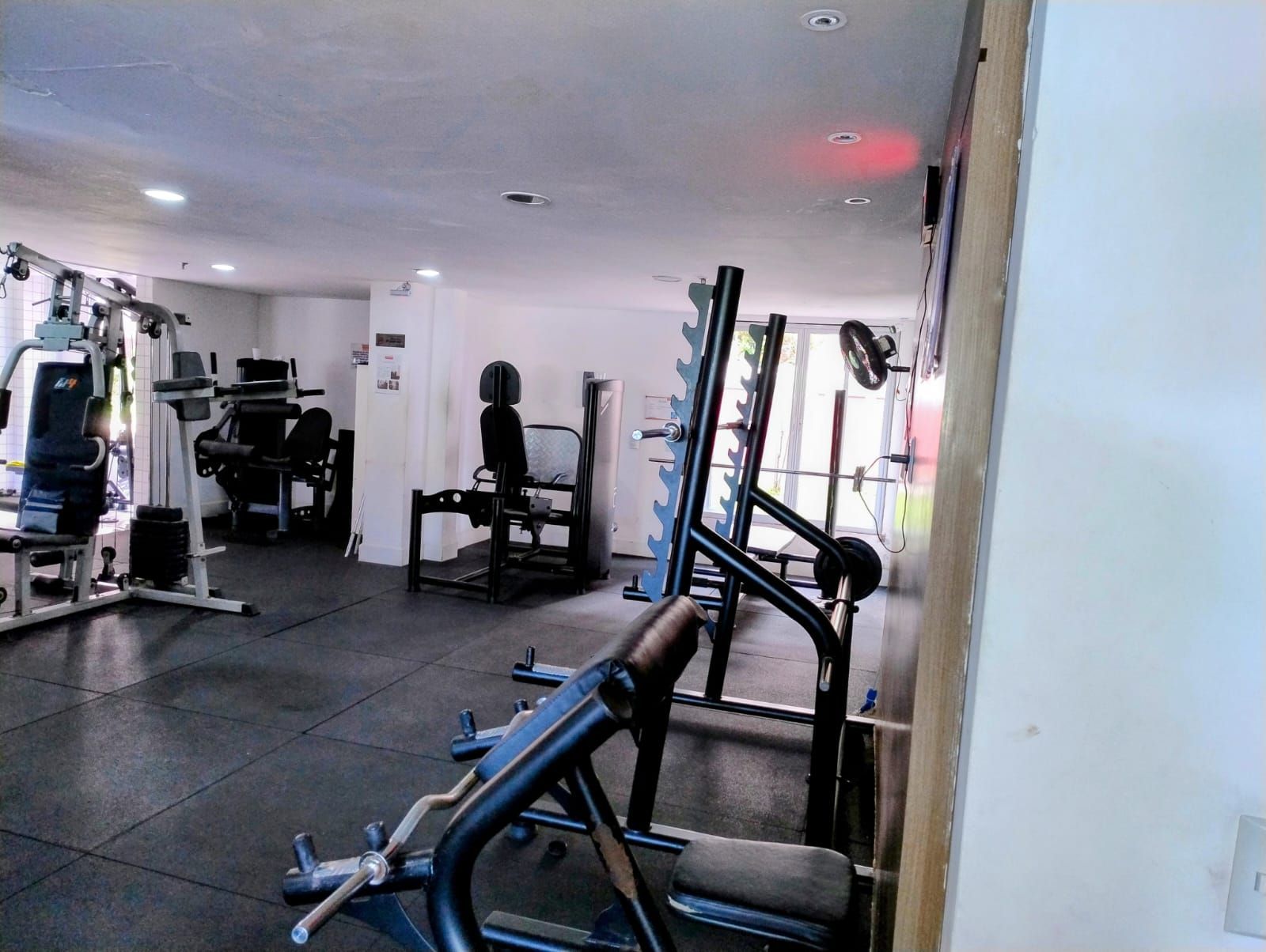Apartamento para alugar com 3 quartos, 77m² - Foto 3