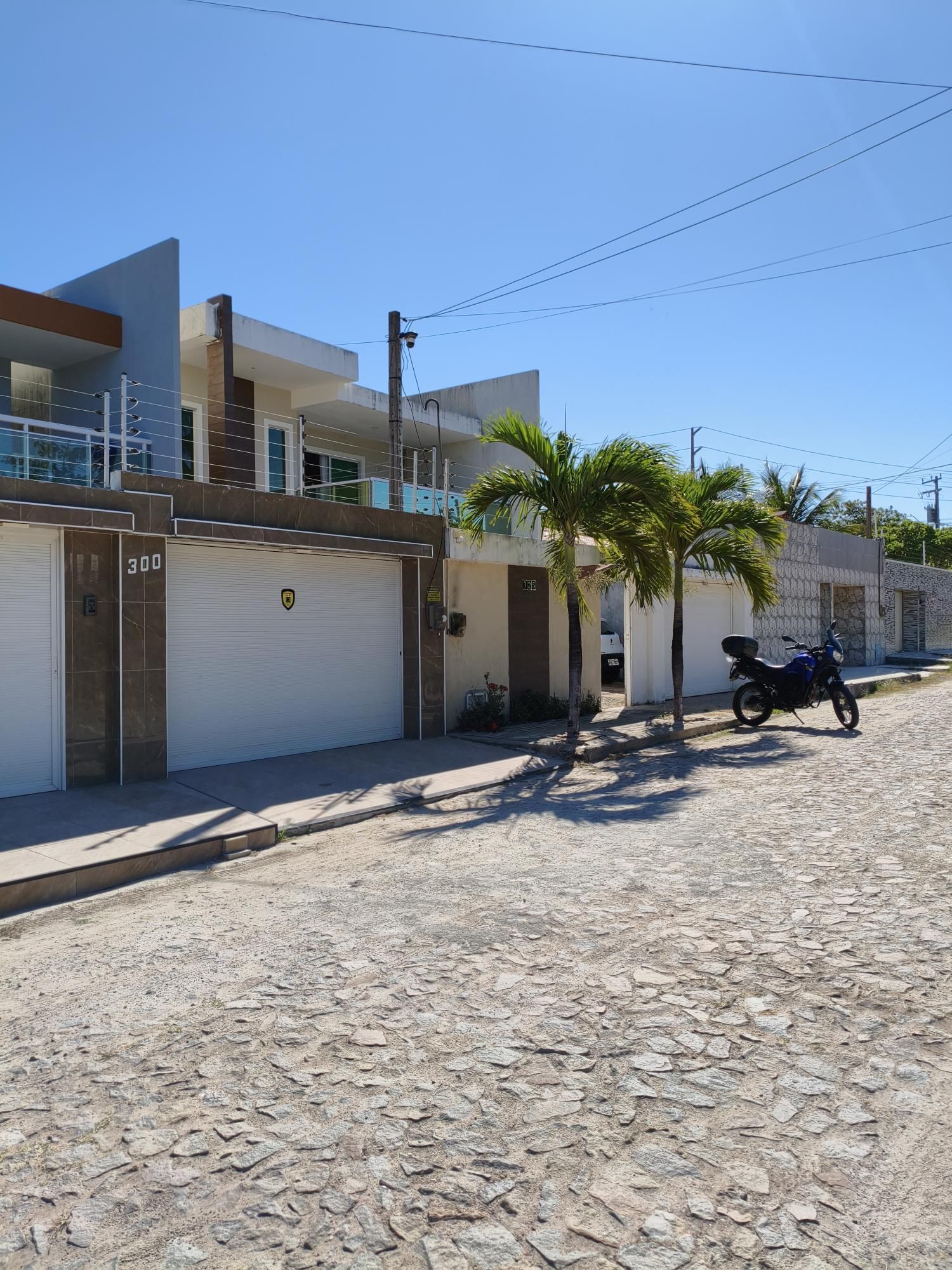 Casa, 5 quartos, 223 m² - Foto 1