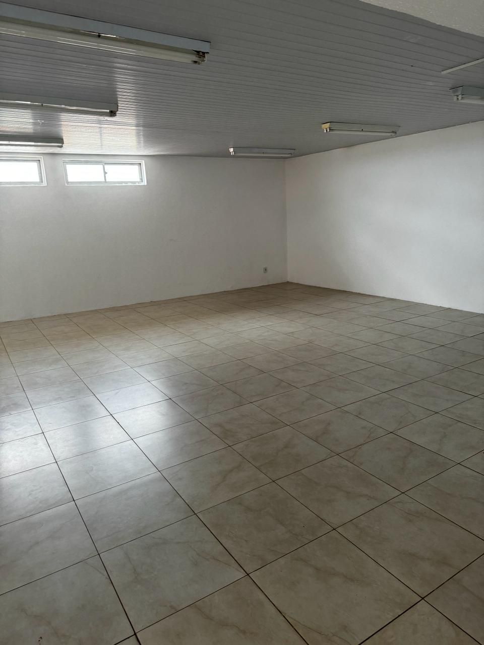Loja / Salão / Ponto Comercial de 17 quartos, 4500m² no bairro Centro, em São Luís | Eu Corretor