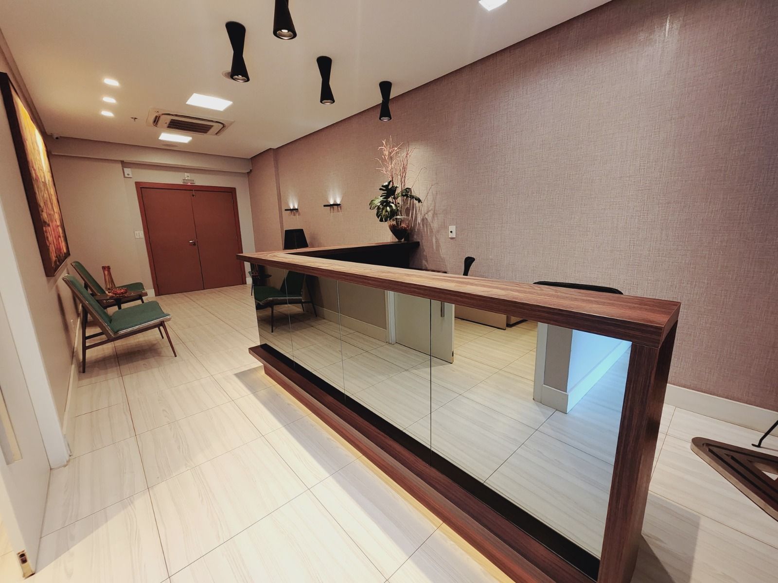 Sala Comercial de 7 quartos, 180m² no bairro Calhau, em São Luís | Eu Corretor