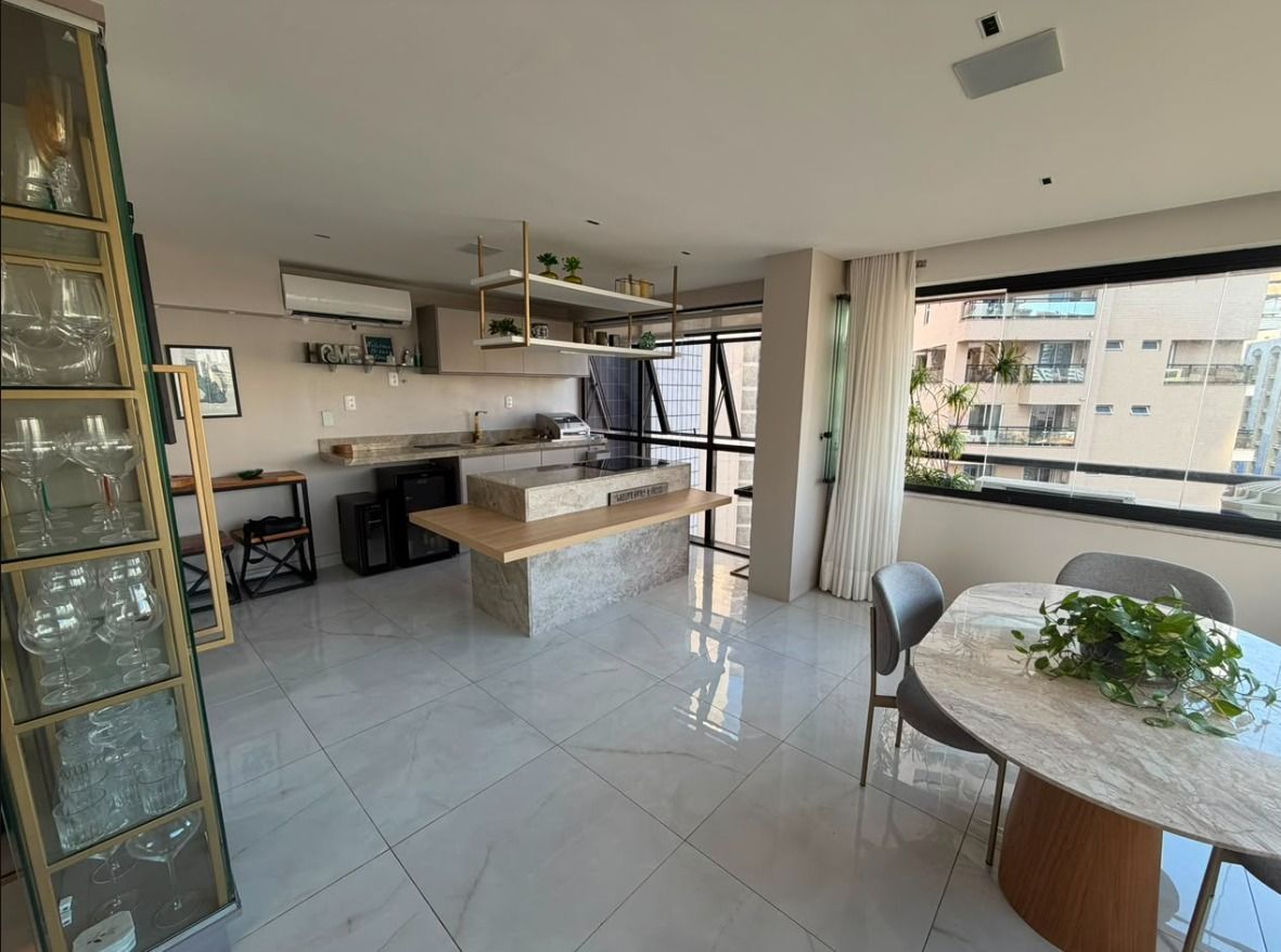 Apartamento, 3 quartos, 215 m² - Foto 2
