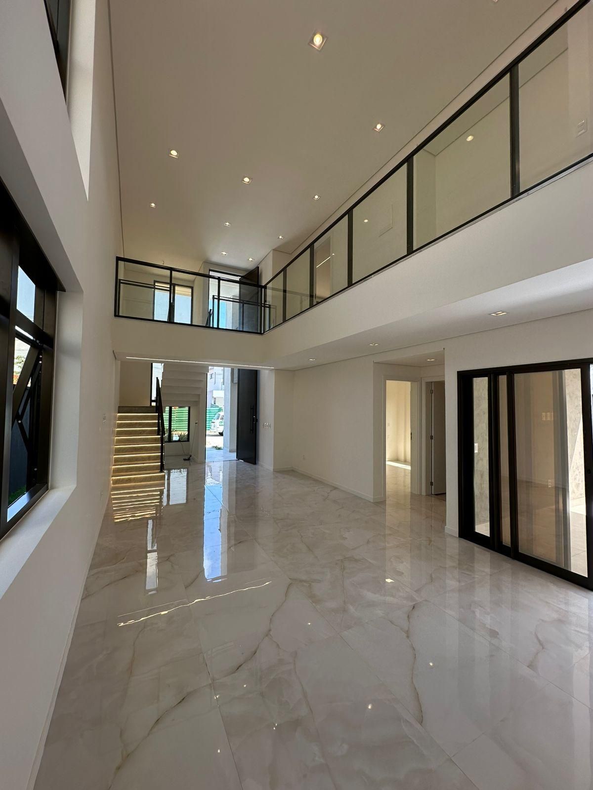 Casa de Condomínio de 4 quartos, 330m² no bairro Cidade Alpha, em Eusébio | Eu Corretor