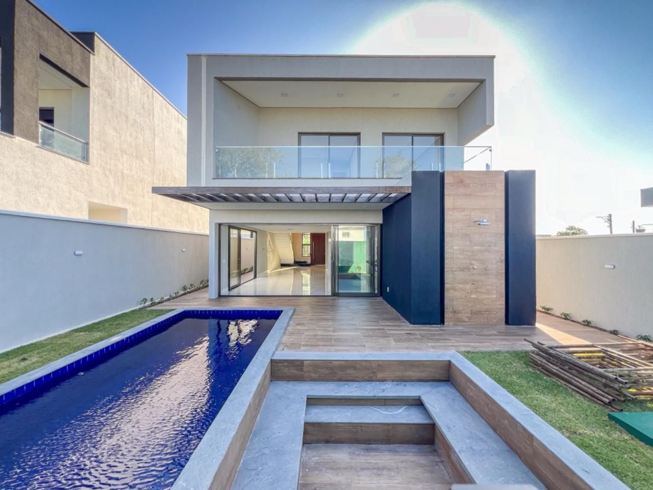 Casa de Condomínio de 4 quartos, 330m² no bairro Cidade Alpha, em Eusébio | Eu Corretor