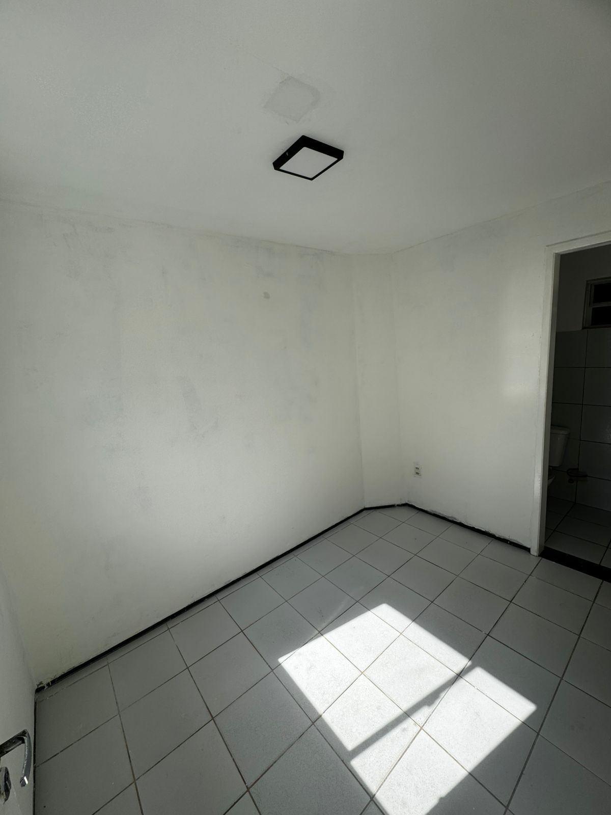 Casa à venda com 3 quartos, 219m² - Foto 2