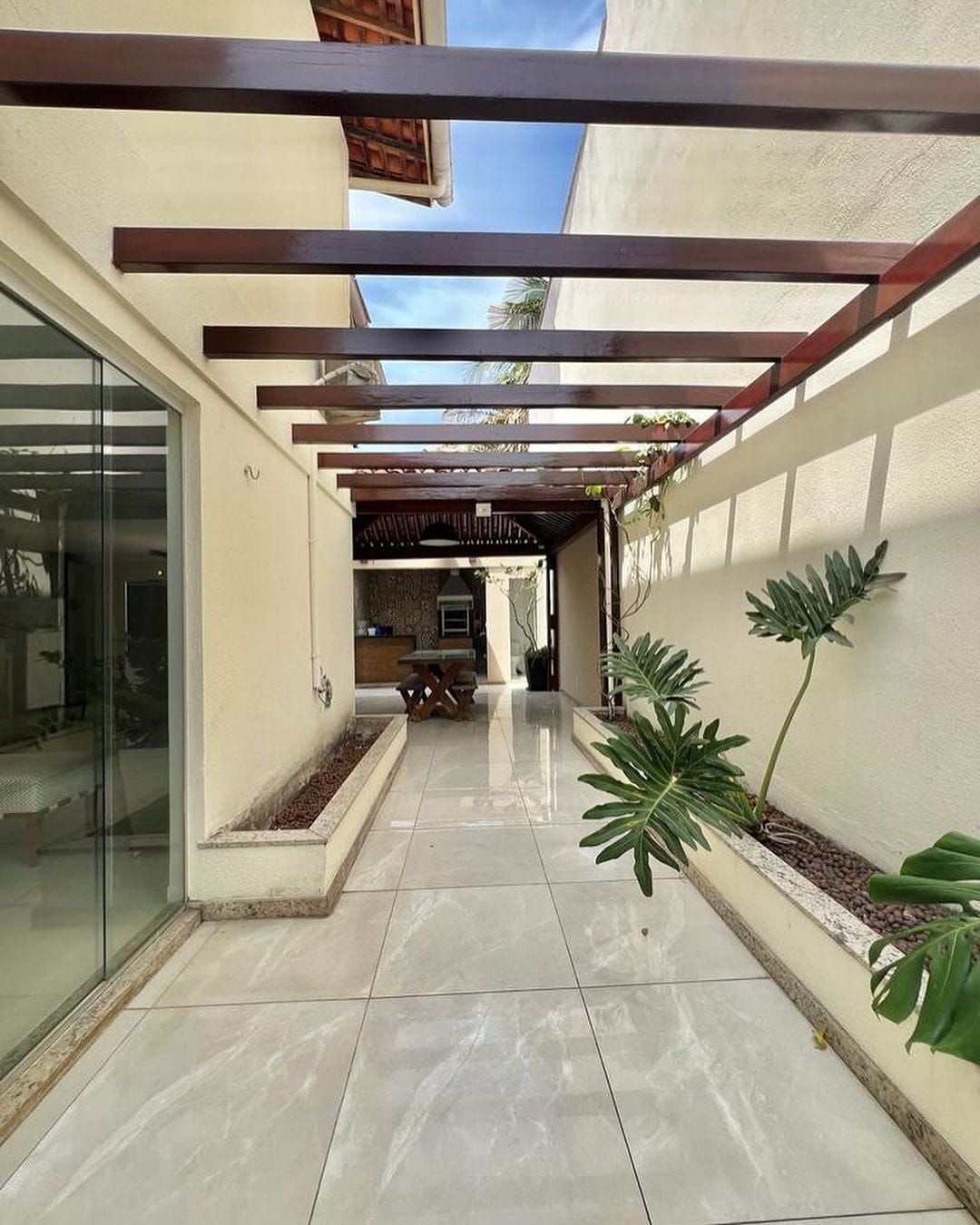 Casa de Condomínio à venda com 4 quartos, 210m² - Foto 9