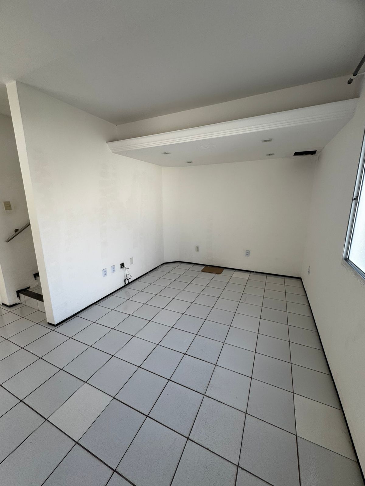 Casa à venda com 3 quartos, 219m² - Foto 4