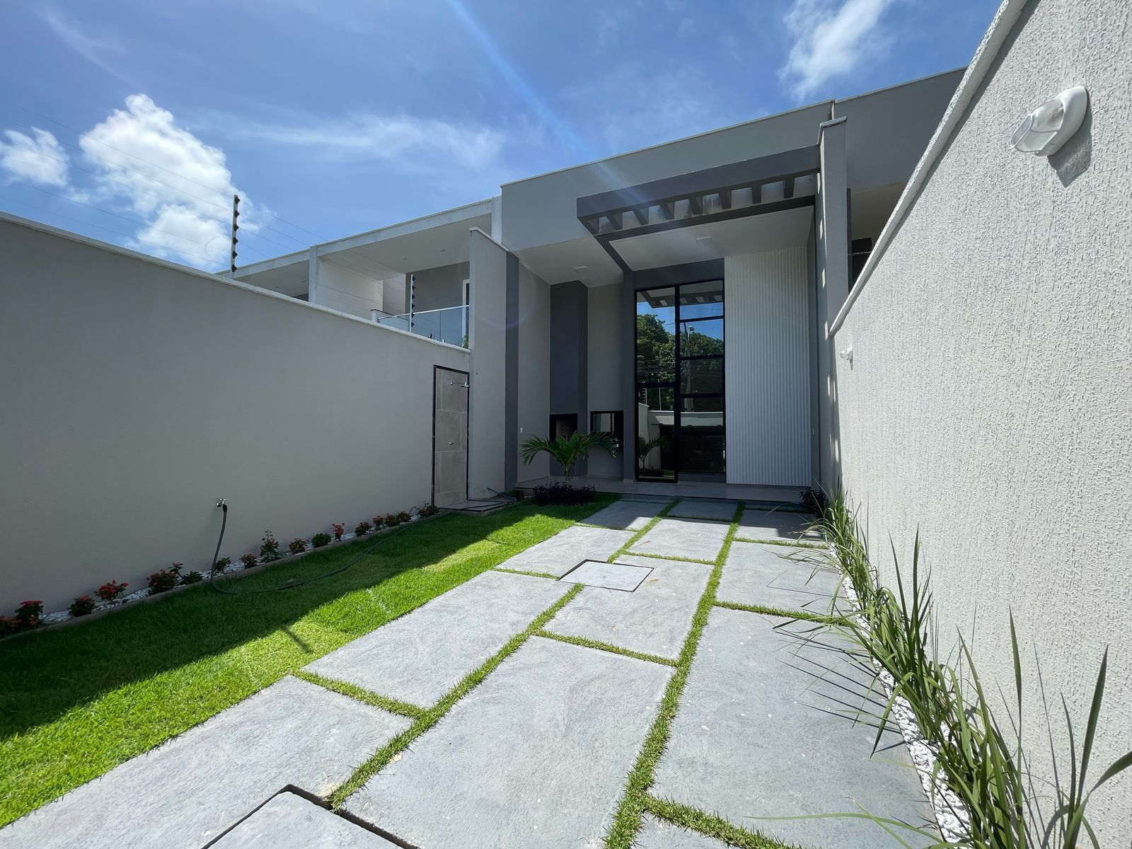 Casa de 3 quartos, 110m² no bairro Lagoa Redonda, em Fortaleza | Eu Corretor
