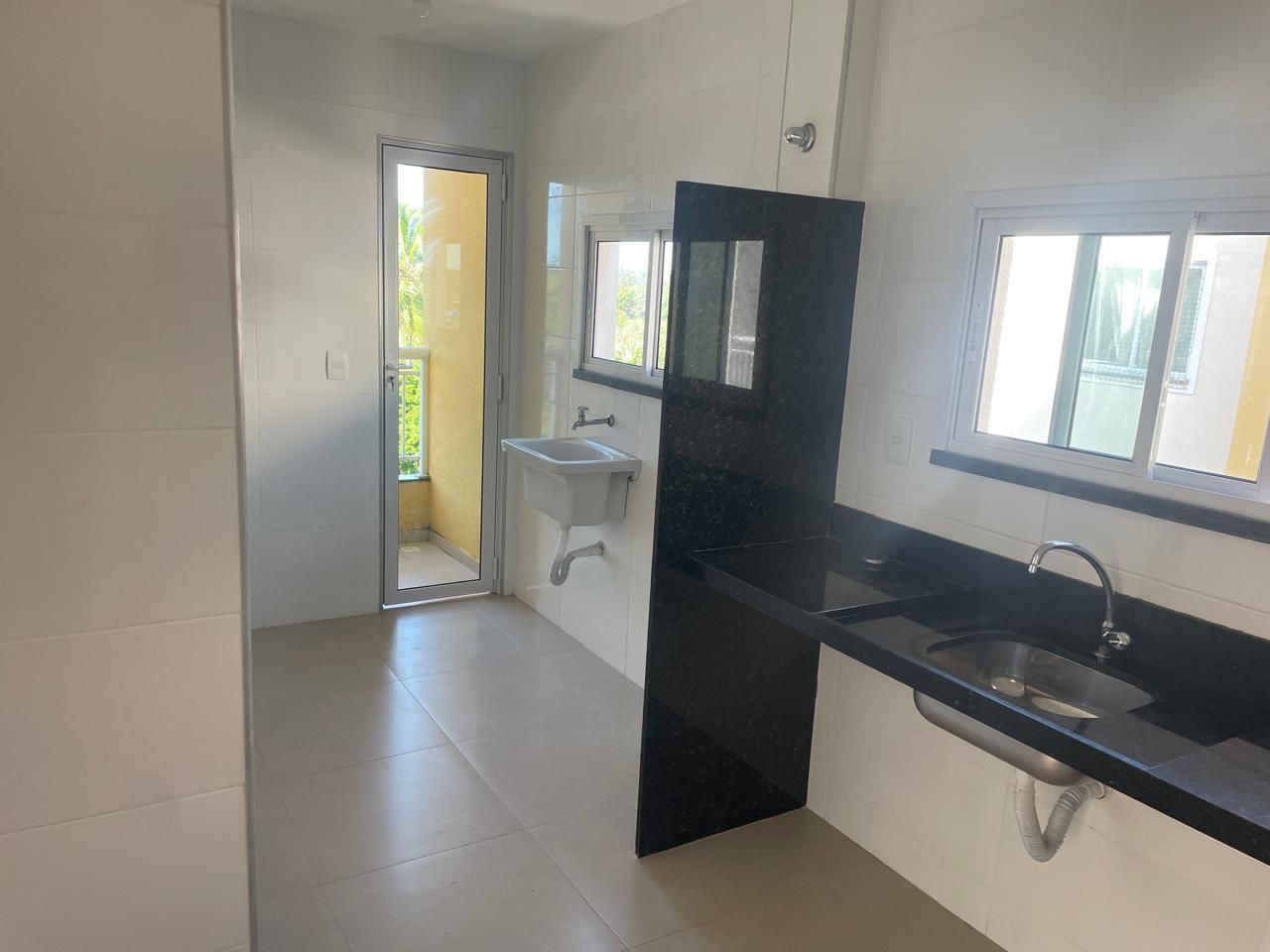 Apartamento à venda com 3 quartos, 75m² - Foto 15