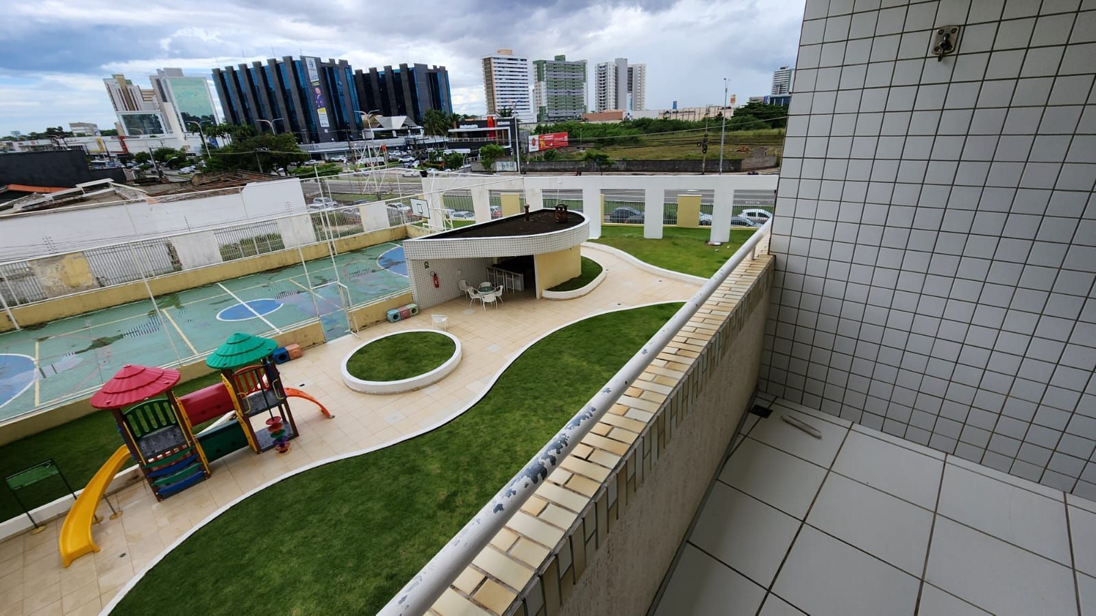 Apartamento para alugar com 2 quartos, 65m² - Foto 5